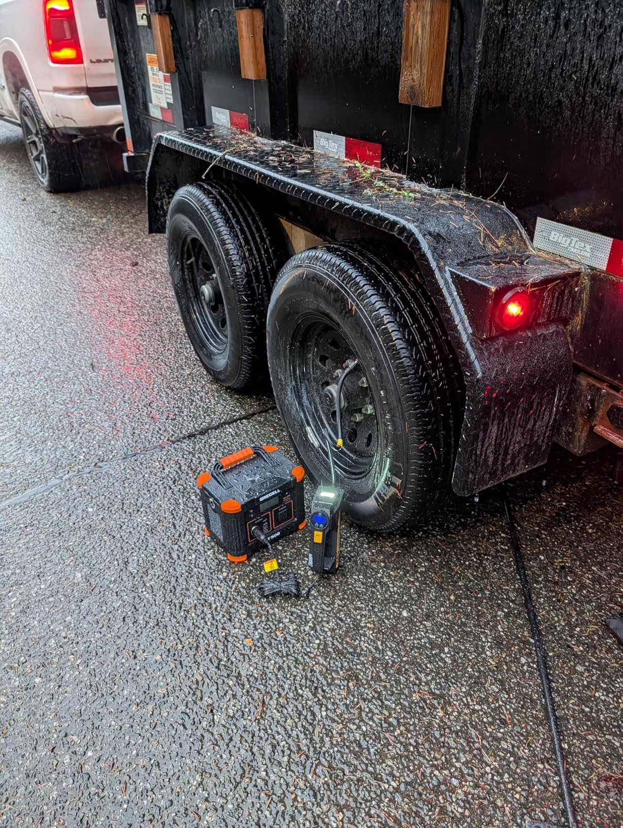 Portable Power Station 300W, GRECELL 230.88Wh Solar Generator with 60W USB-C PD Output, 110V Pure Sine Wave AC Outlet Backup Lithium Battery - Customer Photo 1