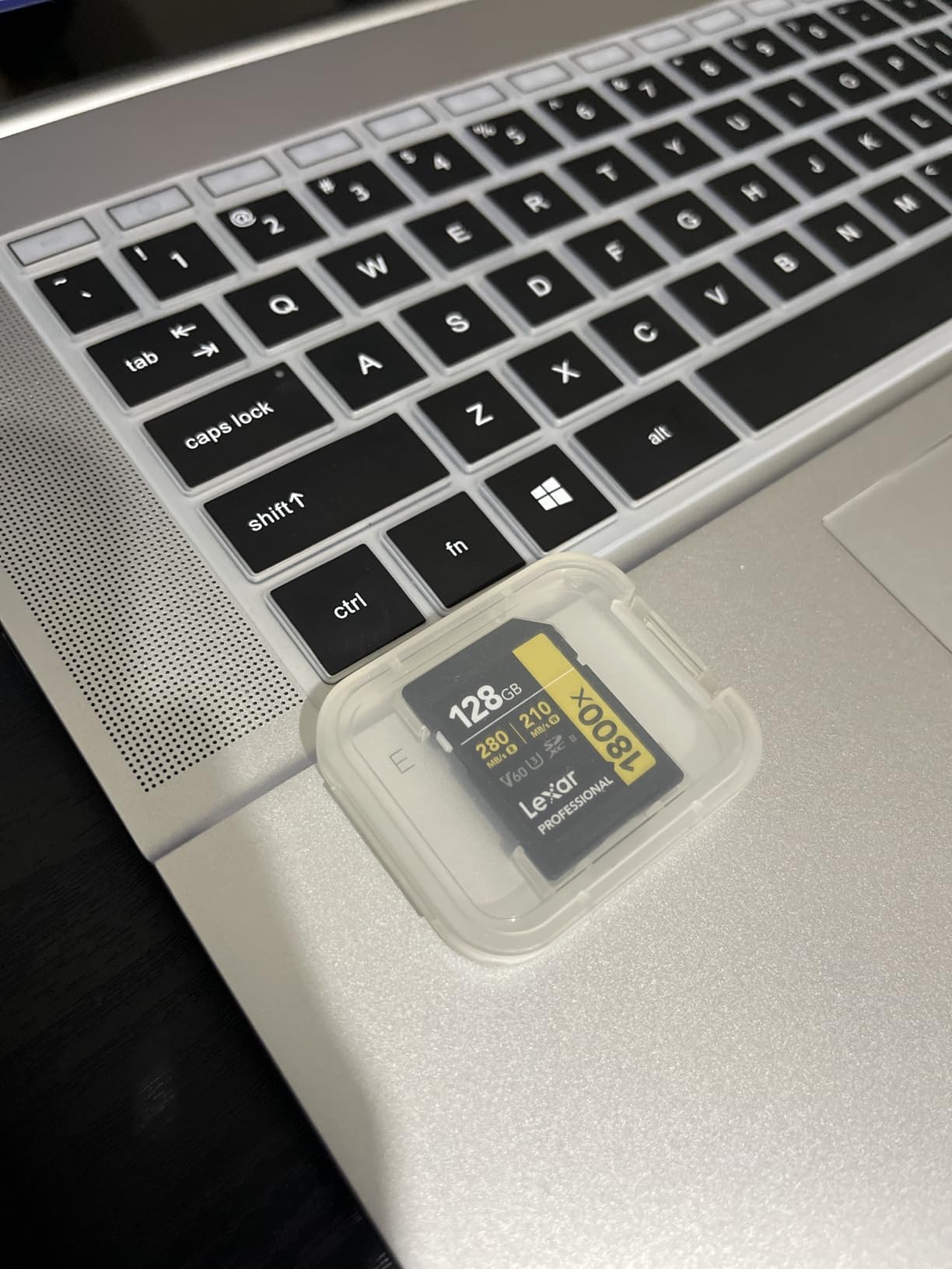 Lexar 128GB Professional 1800x UHS-II SDXC Memory Card (Gold Series) - Customer Photo 1