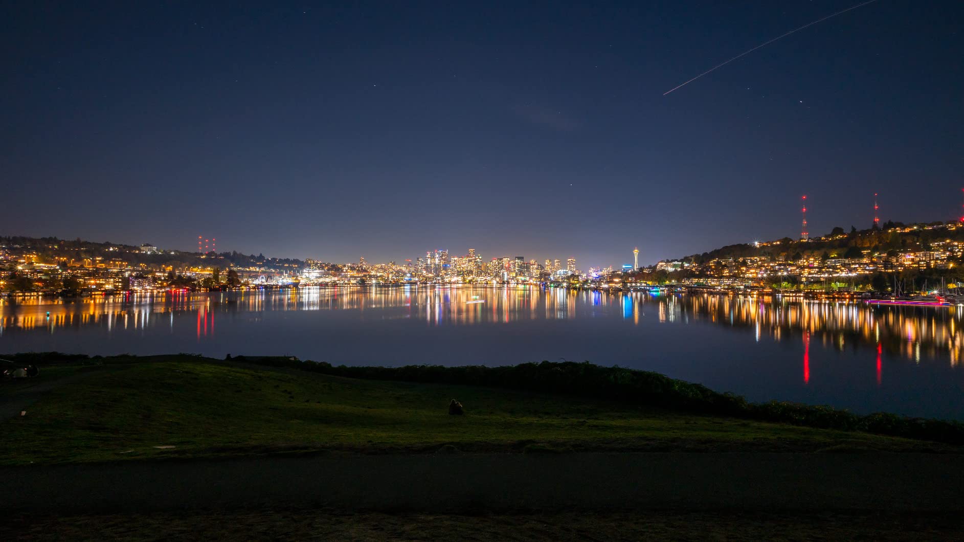 Sony E 11mm F1.8 APS-C Ultra-Wide-Angle Prime for APS-C Cameras - Customer Photo 1