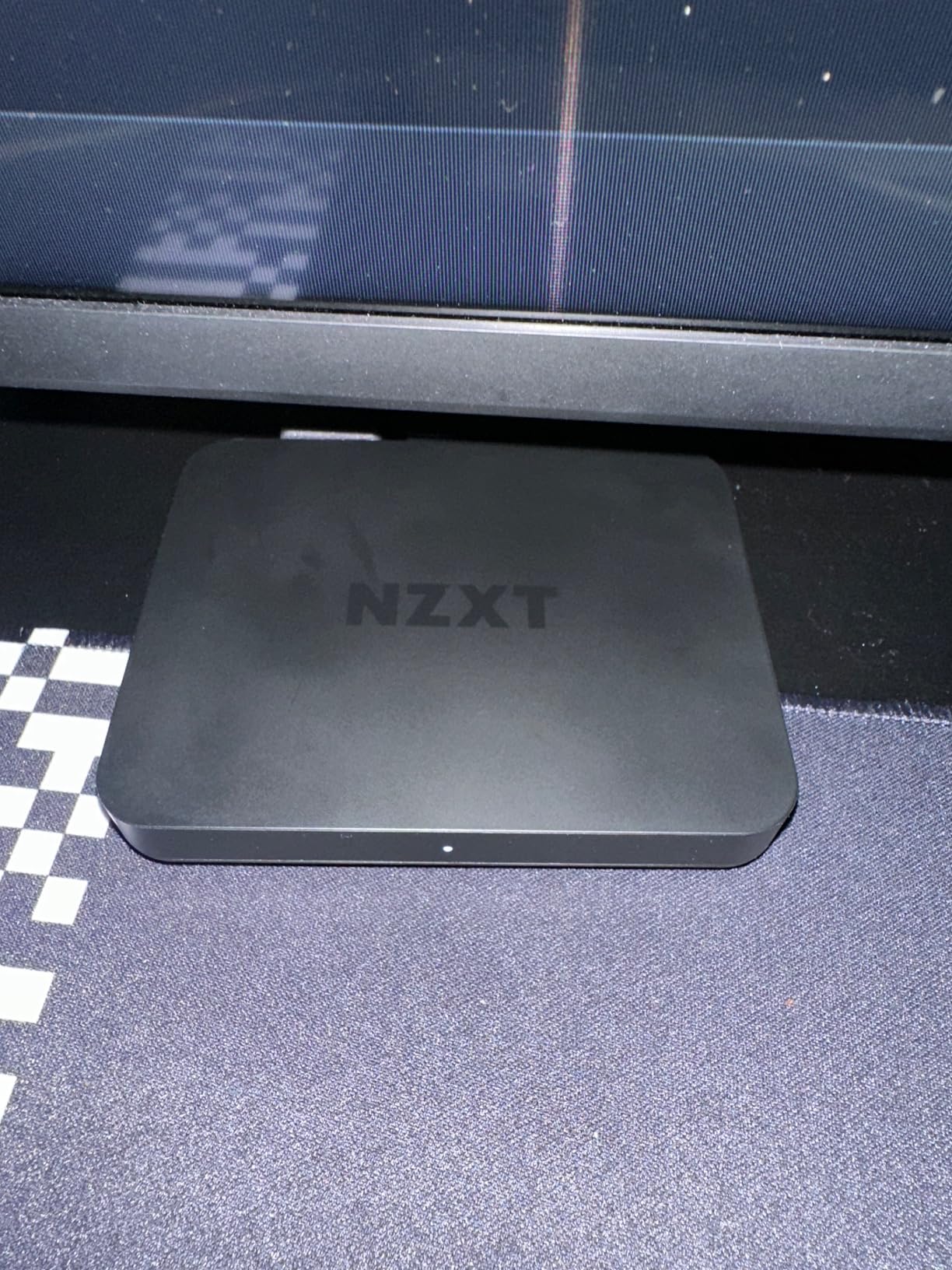 NZXT Signal HD60 Full HD USB Capture Card - ST-EESC1-WW - HD60 (1080p) - Live Streaming and Gaming - Zero-Lag Passthrough - Open Compatibility - Customer Photo 1