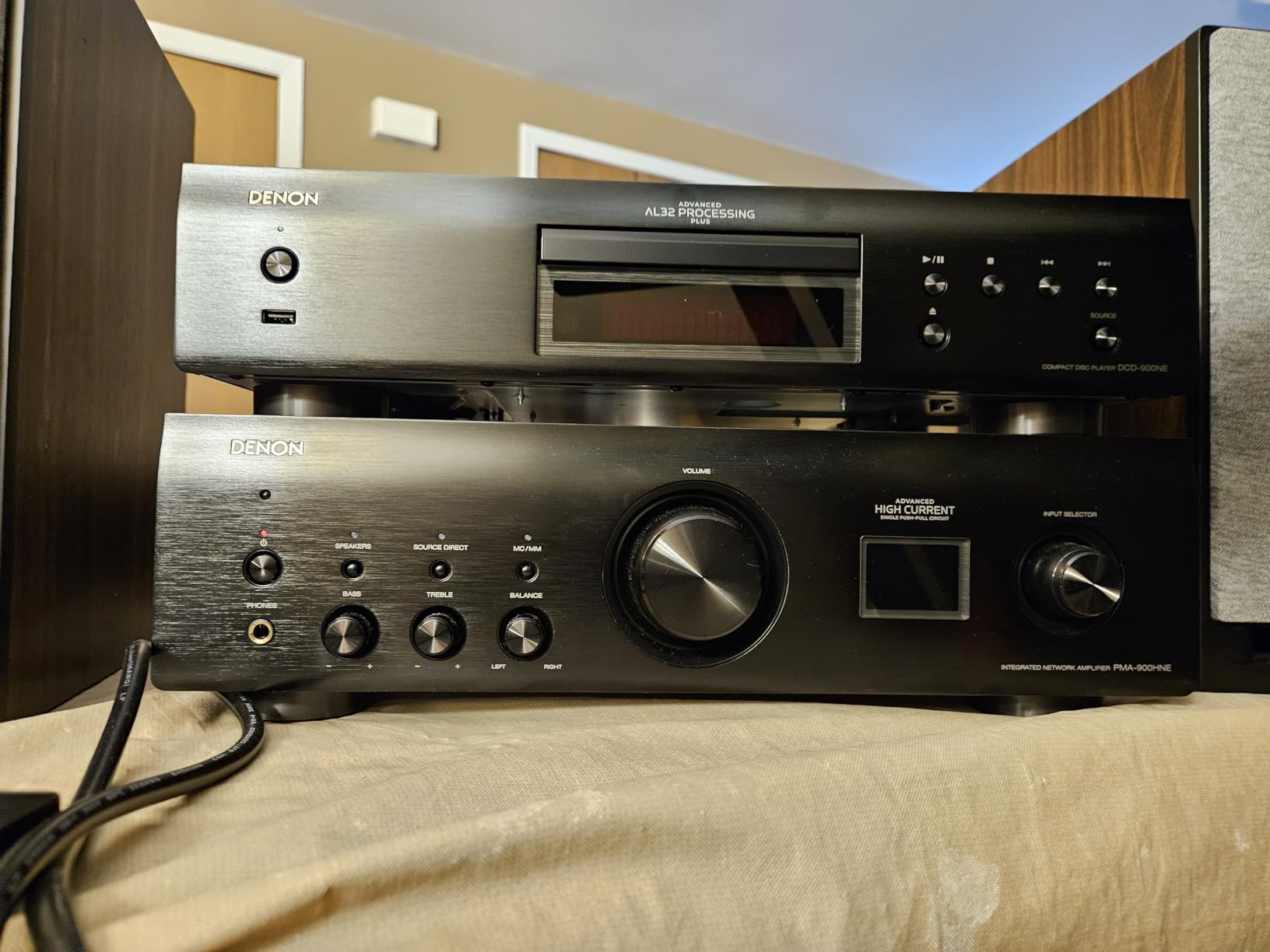 Denon PMA-900HNE Integrated Stereo Amplifier 85Wx2, Advanced High Current Circuit, Built-in HEOS, Bluetooth & AirPlay 2, Amazon Alexa, MC/MM Phono Equalizer, Hi-Res Certified, Home Amplifier - Customer Photo 1