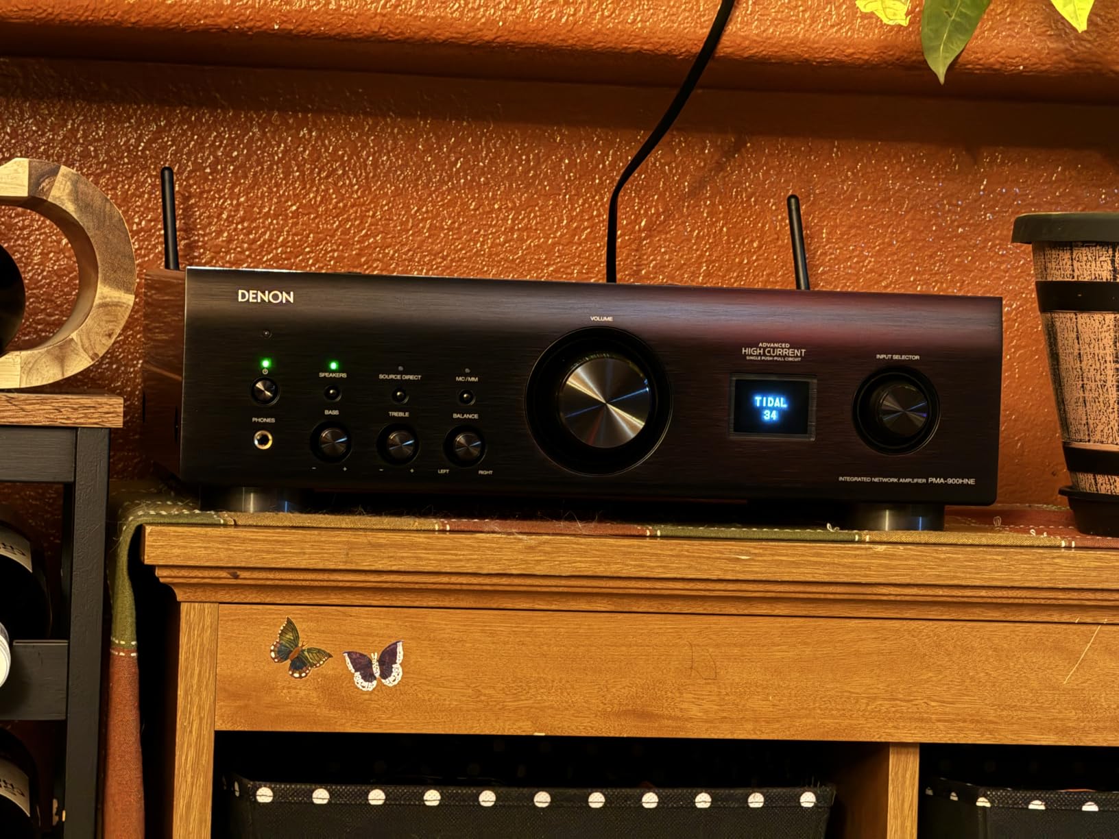 Denon PMA-900HNE Integrated Stereo Amplifier 85Wx2, Advanced High Current Circuit, Built-in HEOS, Bluetooth & AirPlay 2, Amazon Alexa, MC/MM Phono Equalizer, Hi-Res Certified, Home Amplifier - Customer Photo 2