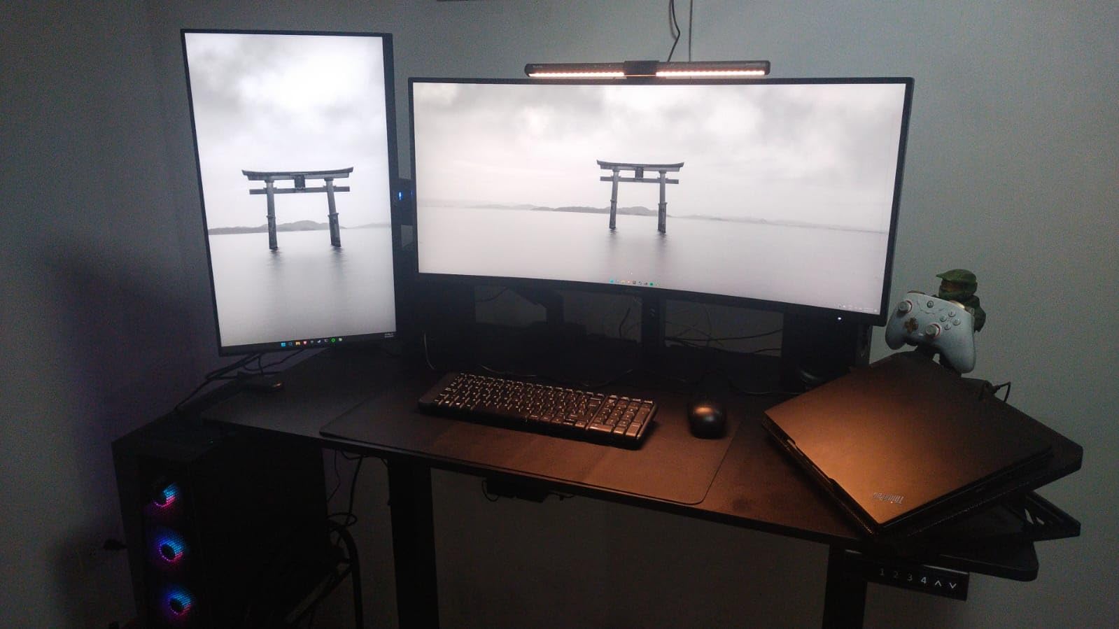 ErGear Height Adjustable Electric Standing Desk, 47.2 x 23.6 Inches Sit Stand up Desk, Memory Computer Home Office Desk (Black) - Customer Photo 1