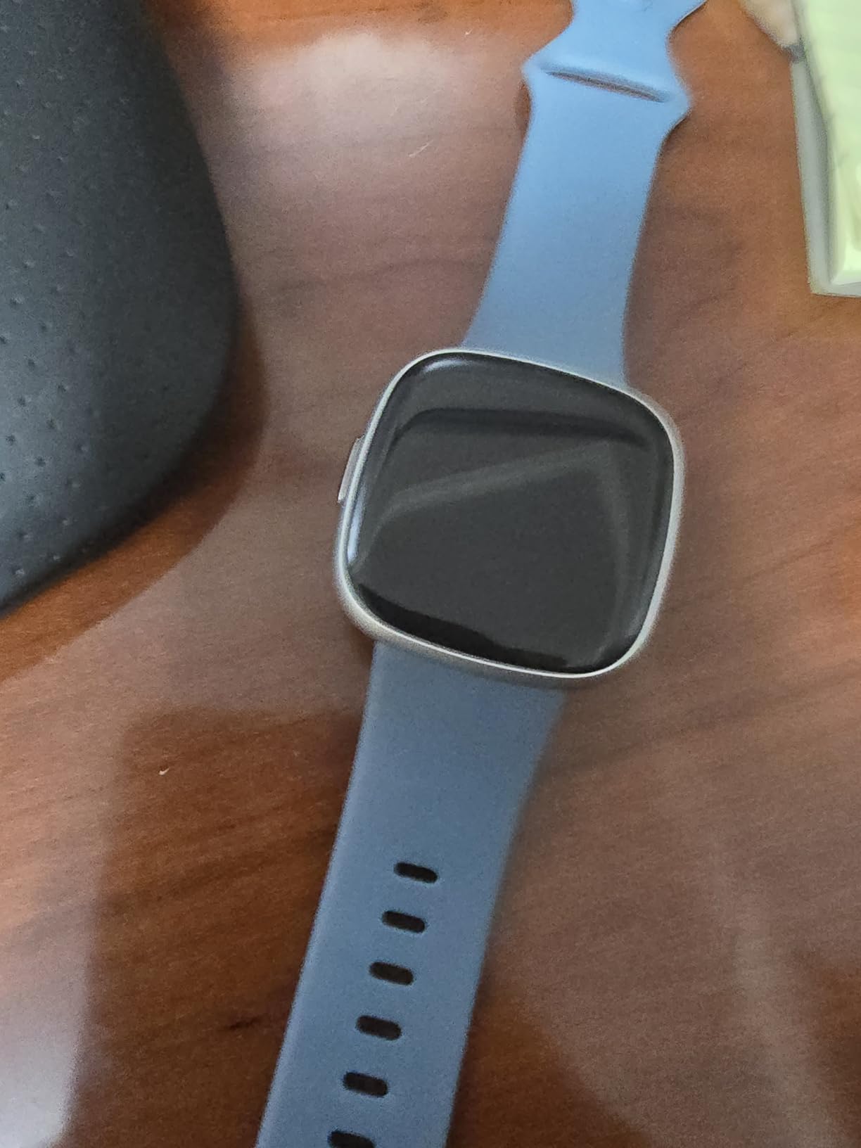 Fitbit Versa 4 Fitness Smartwatch with Daily Readiness, GPS, 24/7 Heart Rate, 40+ Exercise Modes, Sleep Tracking and more, Black/Graphite, One Size (S & L Bands Included) - Customer Photo 2