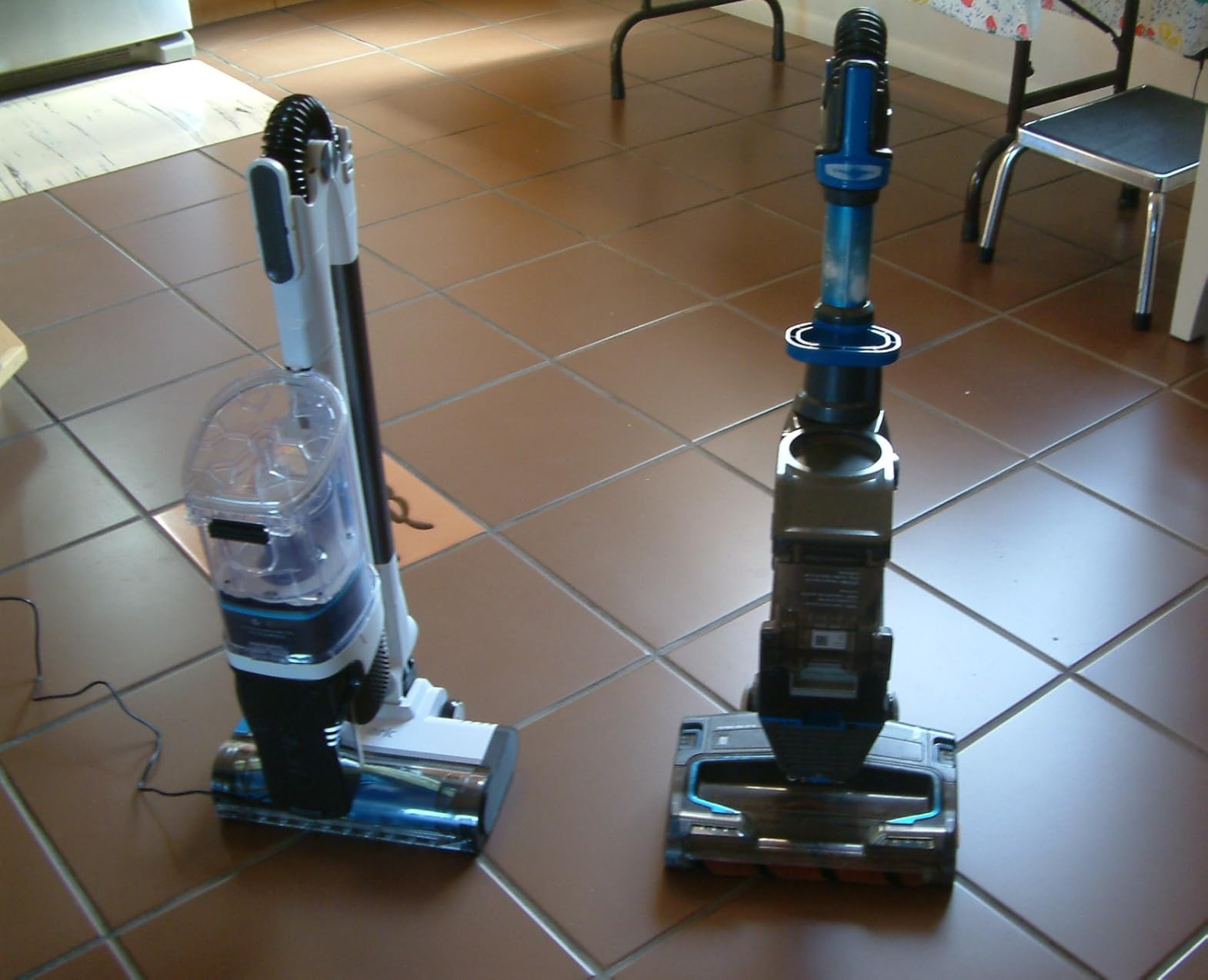Shark Stratos Cordless Vacuum with Clean Sense IQ and Odor Neutralizer, MultiFlex Wand, Up To 60 Minute Runtime - Customer Photo 2
