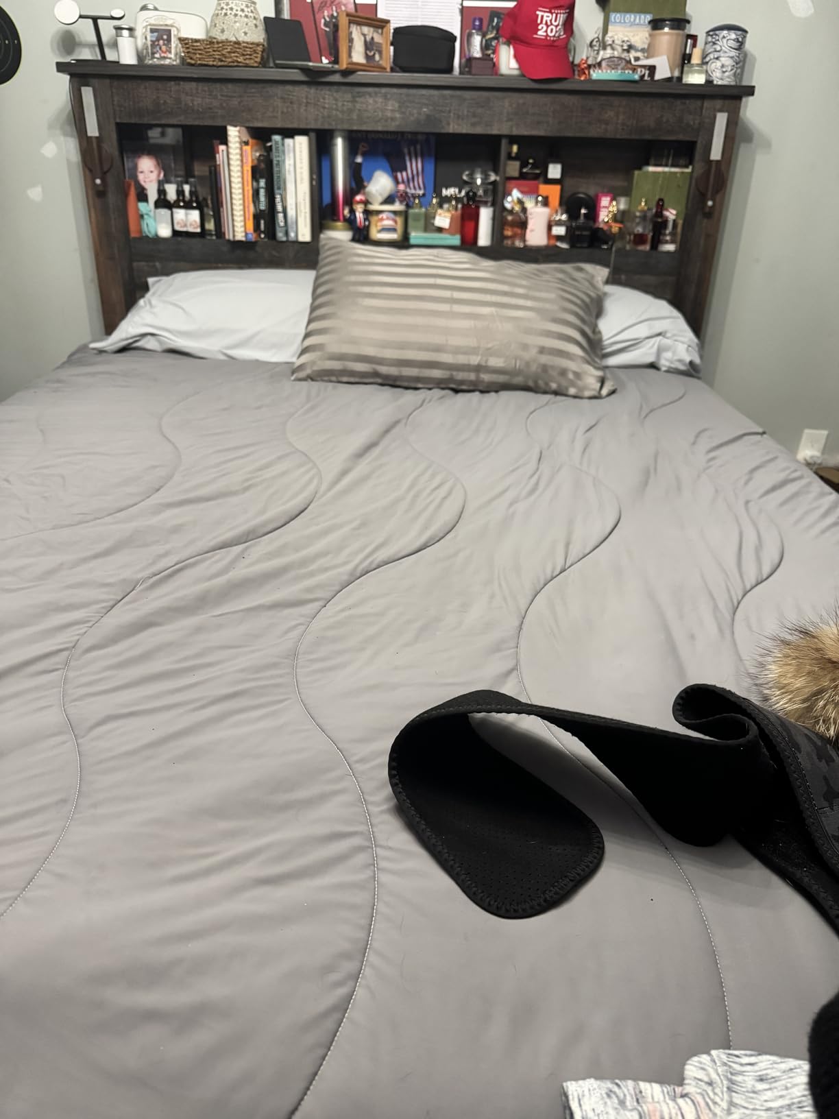 REST® Evercool® Cooling Comforter, King/Cali King, Blanket for Hot Sleepers, All Season Bedding for Night Sweats, Breathable Lightweight Duvet, 106x90 Inches, Cool Gray - Customer Photo 1