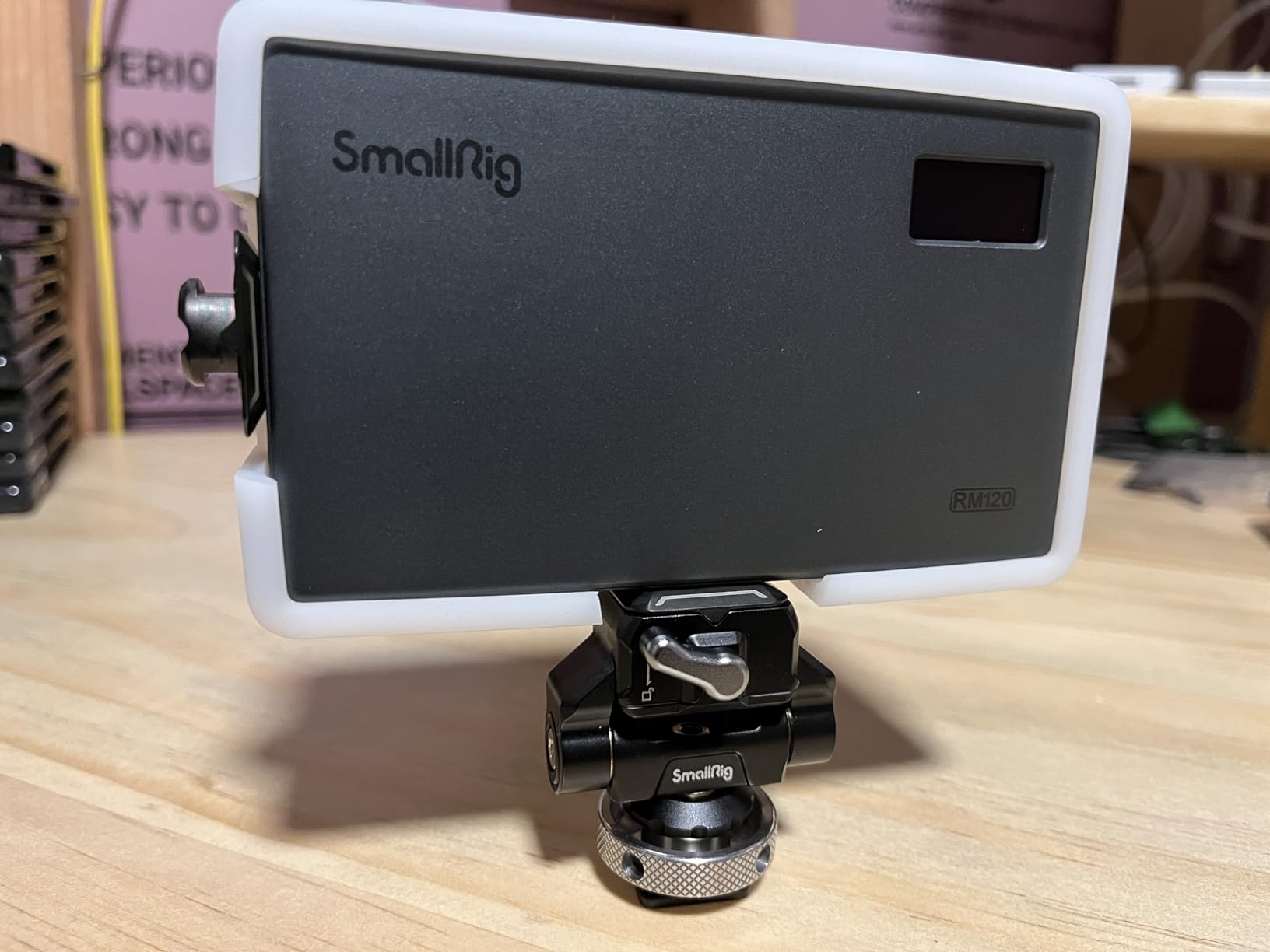 SmallRig RM120 RGB Video Light, 5000mAh 180 Minutes Portable Camera Light 7W Output Power, LED Video Light Panel, 2500-8500K CRI TLCI 98+ for TikTok, Content Creator, Photographer Customer Review SmallRig RM120 RGB Video Light, 5000mAh 180 Minutes Portable Camera Light 7W Output Power, LED Video Light Panel, 2500-8500K CRI TLCI 98+ for TikTok, Content Creator, Photographer - Customer Photo 2