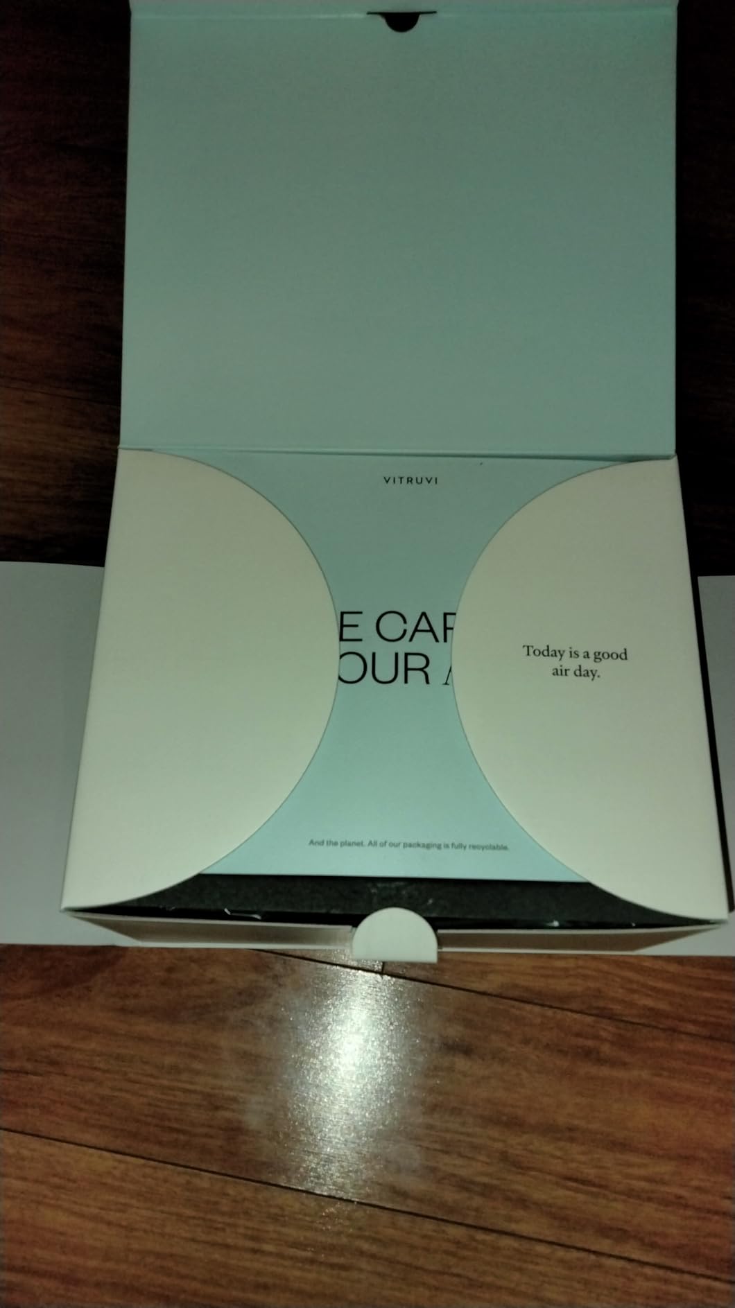 Vitruvi Cloud Bedside Humidifier, White Humidifier, 24 Hr Run Time, 602ft Coverage, Large Home Bedroom, Baby Room - Includes 3 Month Filter - Customer Photo 2