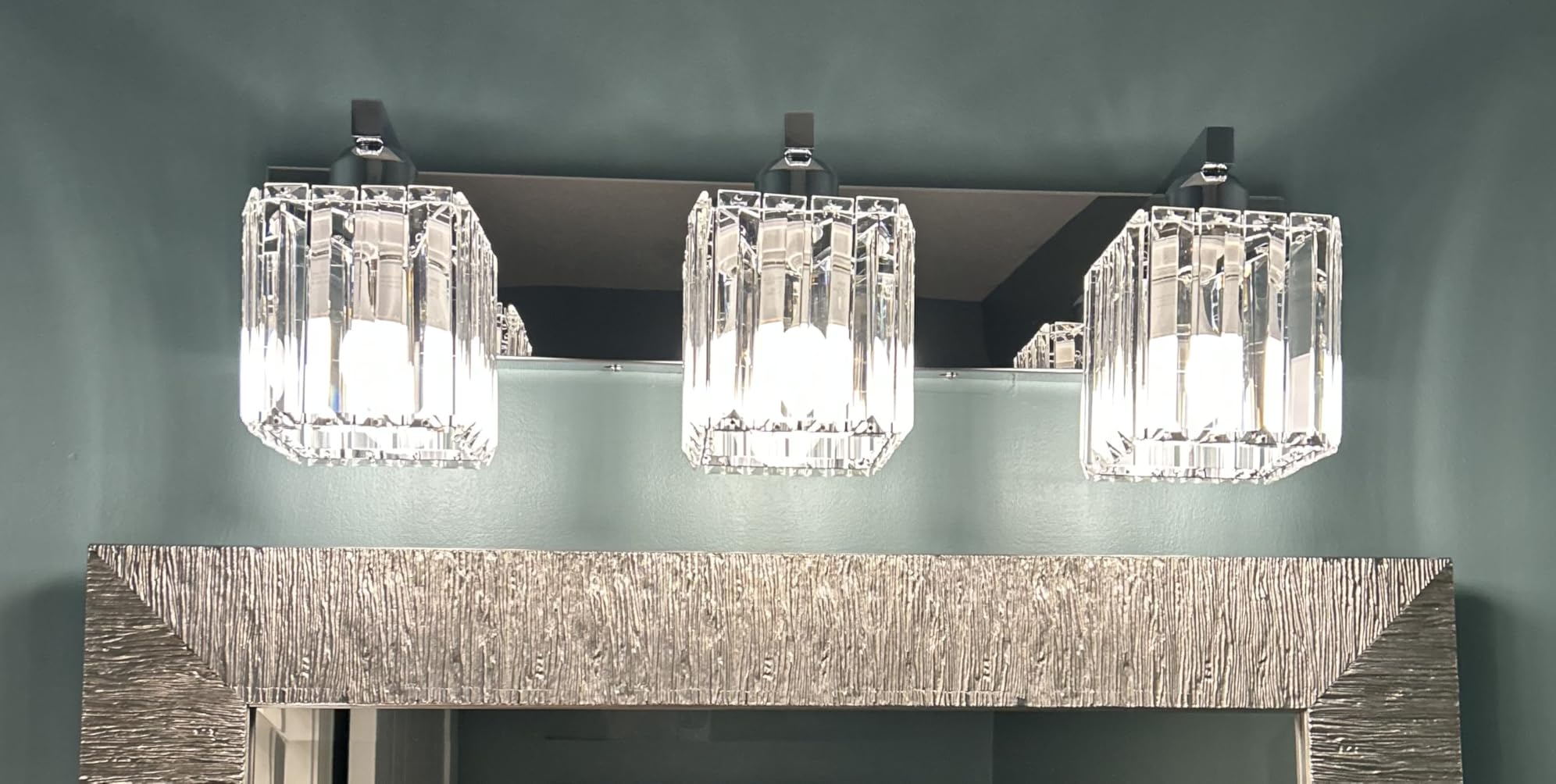 Aipsun Black Vanity Light Bathroom Lighting Fixtures 3 Light Crystal Modern Bathroom Vanity Light (Exclude Bulb) - Customer Photo 1