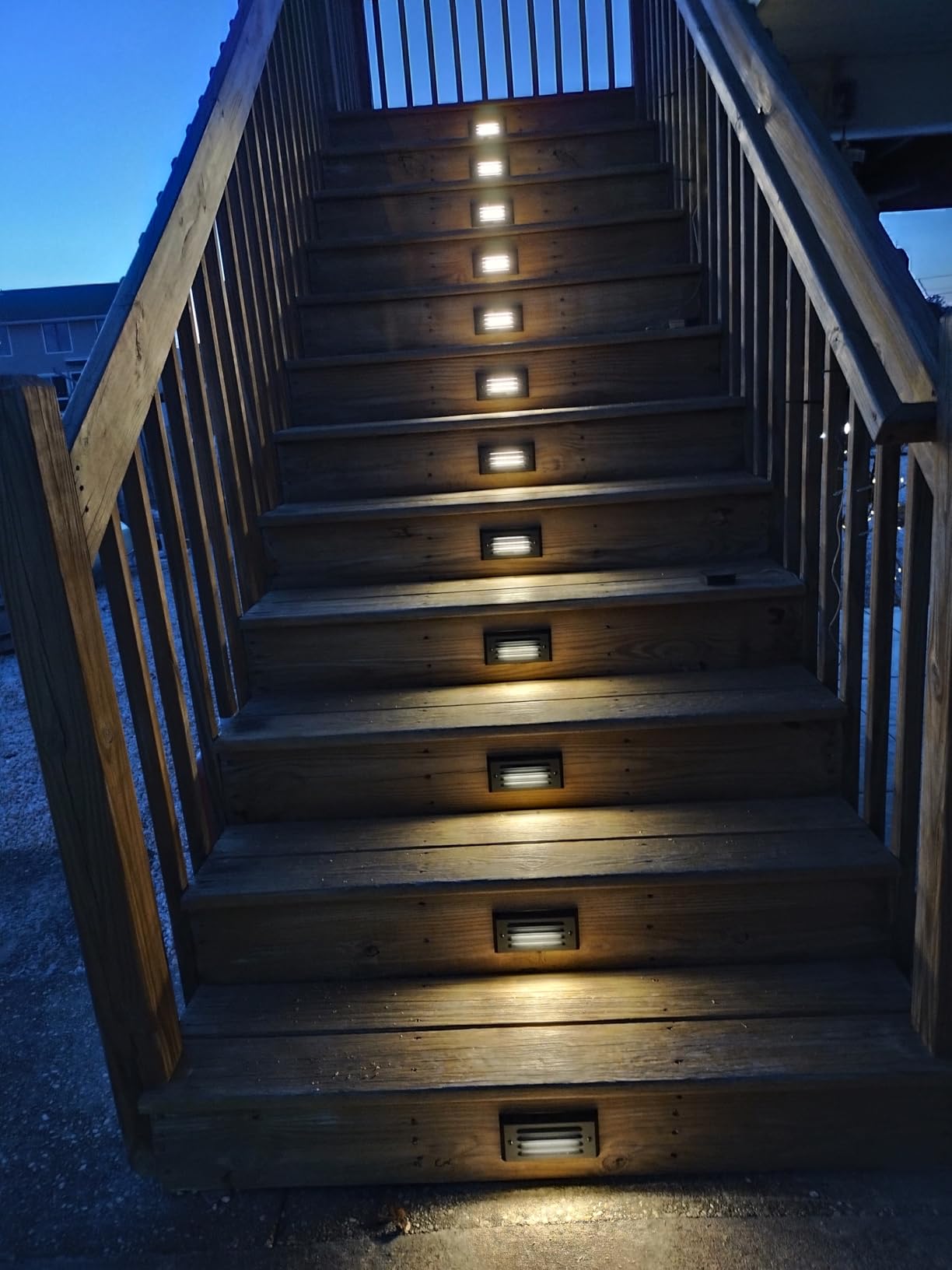 SUNVIE Low Voltage Step Lights 5W LED Step Lights Outdoor 3000k Low Voltage Deck Light with Horizontal Louver Faceplate Deck Stair Light for Stairs Fence Post Fastlock2 Connectors Included, 8 Pack - Customer Photo 1
