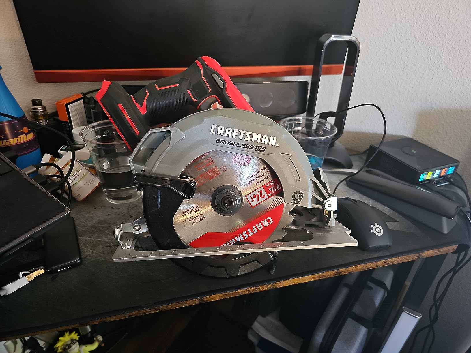 CRAFTSMAN V20 RP Cordless Circular Saw, 7-1/4 inch, Bare Tool Only (CMCS551B) - Customer Photo 1