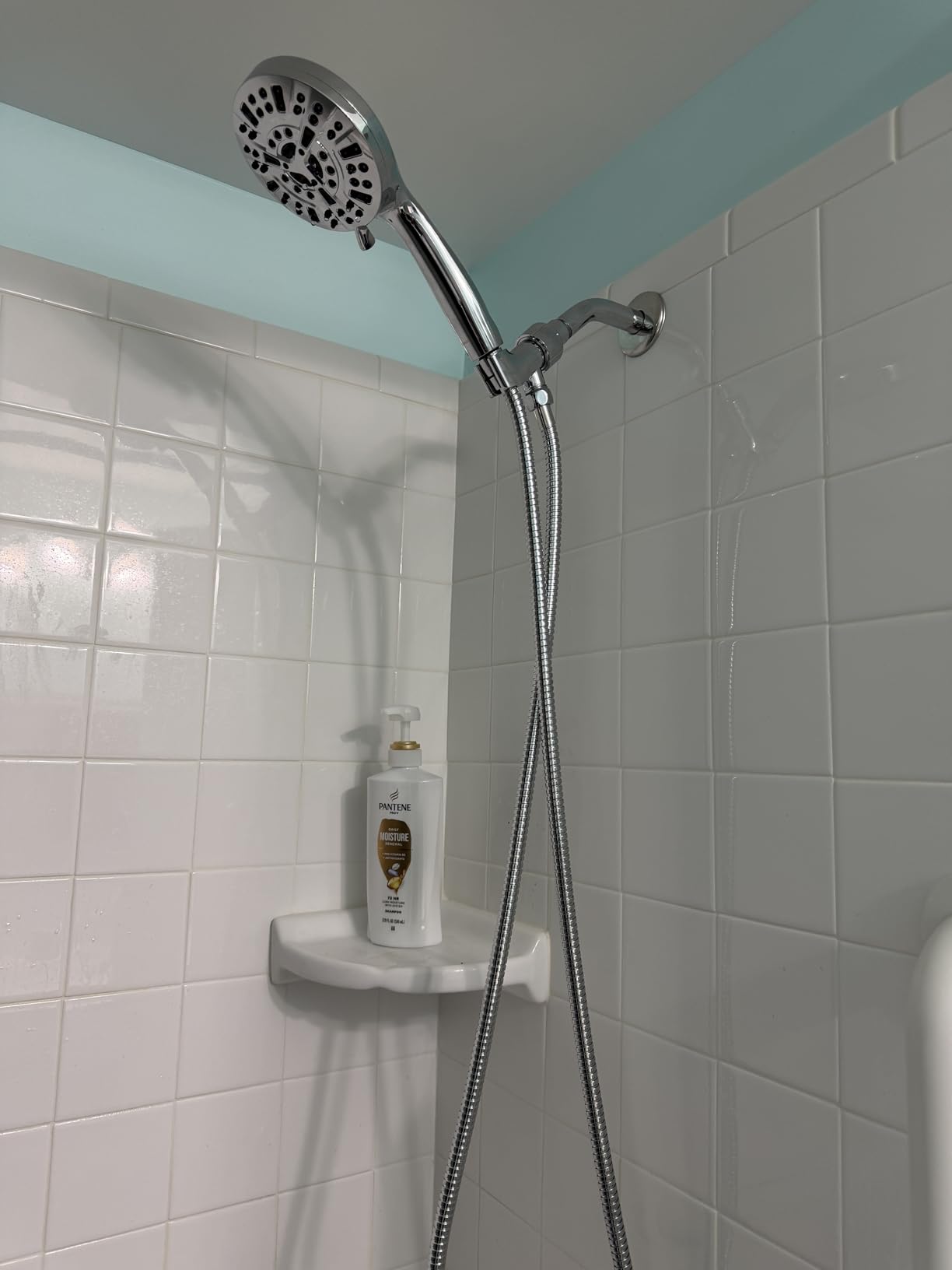 BESAQUO Shower Head,10 Functions High Pressure shower head with handheld, Built-in Pause Mode & Power Wash, Non-Clogging Nozzles High Flow Hand Held Shower Head, Leakproof 6ft Hose&Adjustable Bracket Customer Review BESAQUO Shower Head,10 Functions High Pressure shower head with handheld, Built-in Pause Mode & Power Wash, Non-Clogging Nozzles High Flow Hand Held Shower Head, Leakproof 6ft Hose&Adjustable Bracket - Customer Photo 3