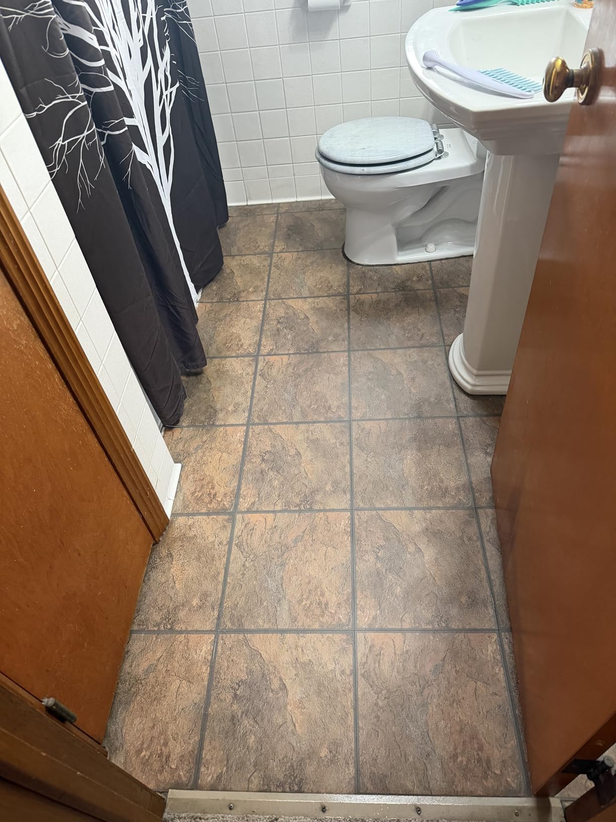 Art3d 36-Pack 54 Sq.ft Peel and Stick Floor Tiles Vinyl Plank Flooring Wood Look, Adhesive and Waterproof Tile Sticker for Bedroom, Living Room, Kitchen, RV in Rosewood - Customer Photo 1