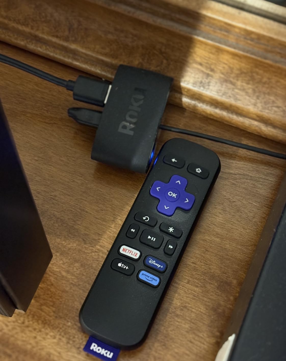 Roku Express | HD Roku Streaming Device with Standard Remote (no TV controls), Free & Live TV - Customer Photo 1