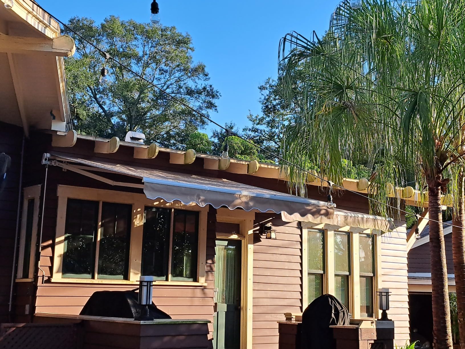 AECOJOY 13'×10' Patio Awning Retractable Awning Sun Shade Awning Cover Outdoor Patio Canopy Sunsetter Deck Awnings with Manual Crank Handle, Beige - Customer Photo 1