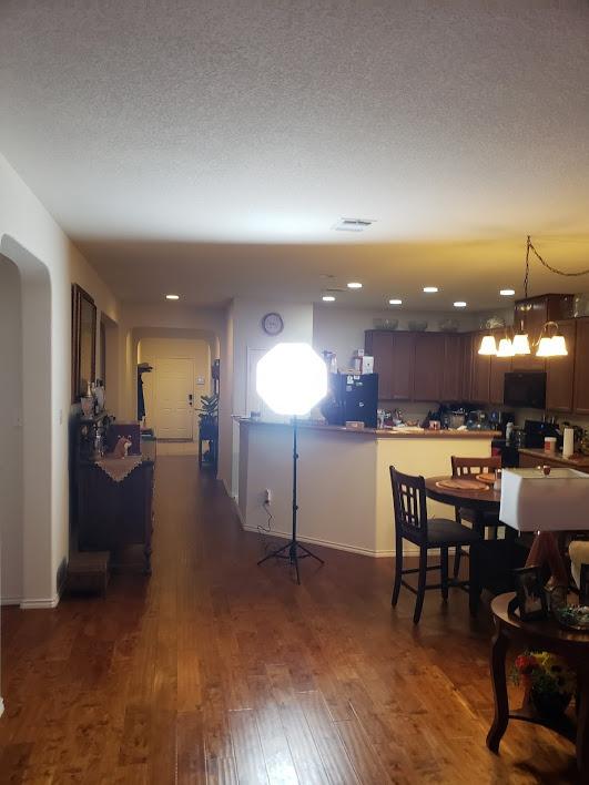 GVM SD80D 80W LED Video Light Kit with Softbox, Bowens Mount, CRI97+, 2700K-7500K Color Temperature, APP Control, and Tripod Stand for Video and Wedding Shooting - Customer Photo 1