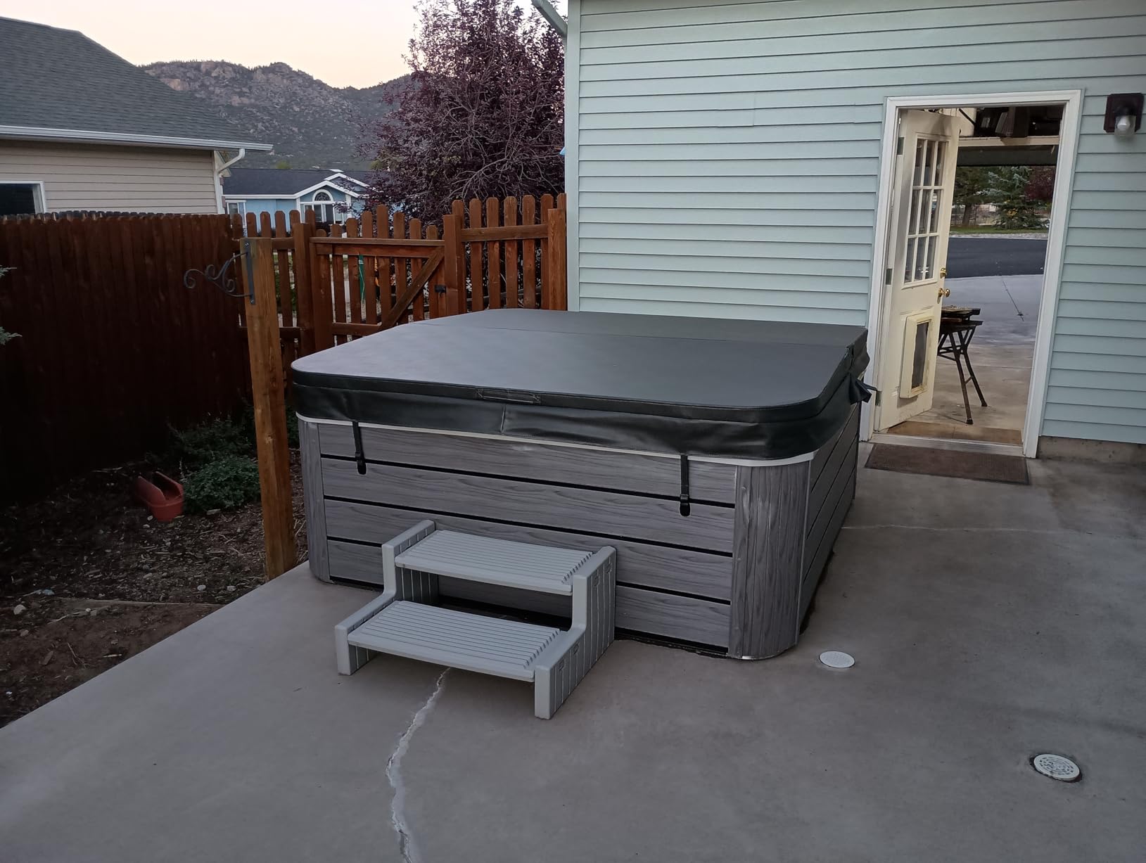 Comfort Hot Tubs - Hot Tub Spa - Seats 5-6 People - 51 Jets – Standard Heavy Duty Flip Cover, Water Fountains, Ozonator, LED Lights, Headrests, and More - Customer Photo 1