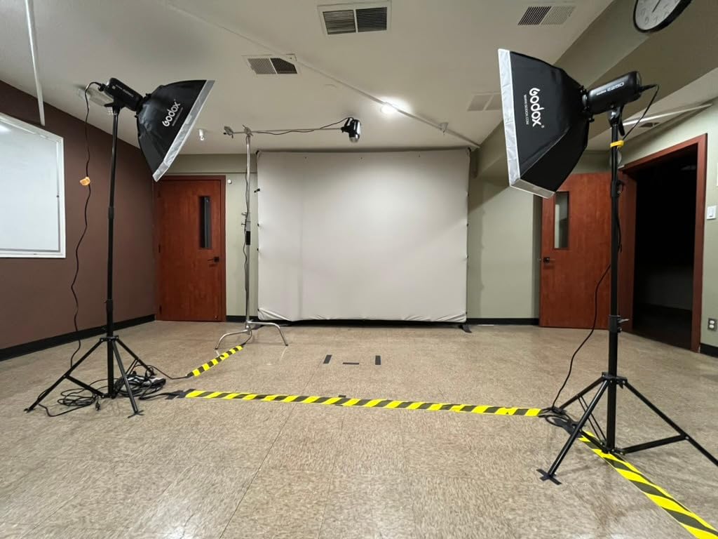 Godox 750W Professional Studio Strobe Flash Light Kit, 3-Light Godox Strobe Lighting Kit for Photography, 3x250W 5600K Monolights with Strobe Trigger, Softbox, Light Stands, Boom Arm Customer Review Godox 750W Professional Studio Strobe Flash Light Kit, 3-Light Godox Strobe Lighting Kit for Photography, 3x250W 5600K Monolights with Strobe Trigger, Softbox, Light Stands, Boom Arm - Customer Photo 1