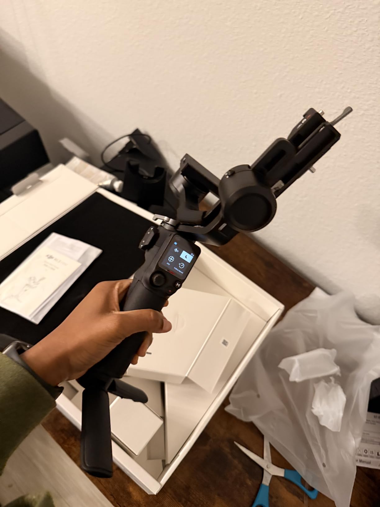 DJI RS 3 Mini, 3-Axis Gimbal Stabilizer for Cameras Canon/Sony/Panasonic/Nikon/Fujifilm, 2 kg (4.4 lbs) Tested Payload, Camera Stabilizer, Camera Gimbal with Native Vertical Shooting Customer Review DJI RS 3 Mini, 3-Axis Gimbal Stabilizer for Cameras Canon/Sony/Panasonic/Nikon/Fujifilm, 2 kg (4.4 lbs) Tested Payload, Camera Stabilizer, Camera Gimbal with Native Vertical Shooting - Customer Photo 1