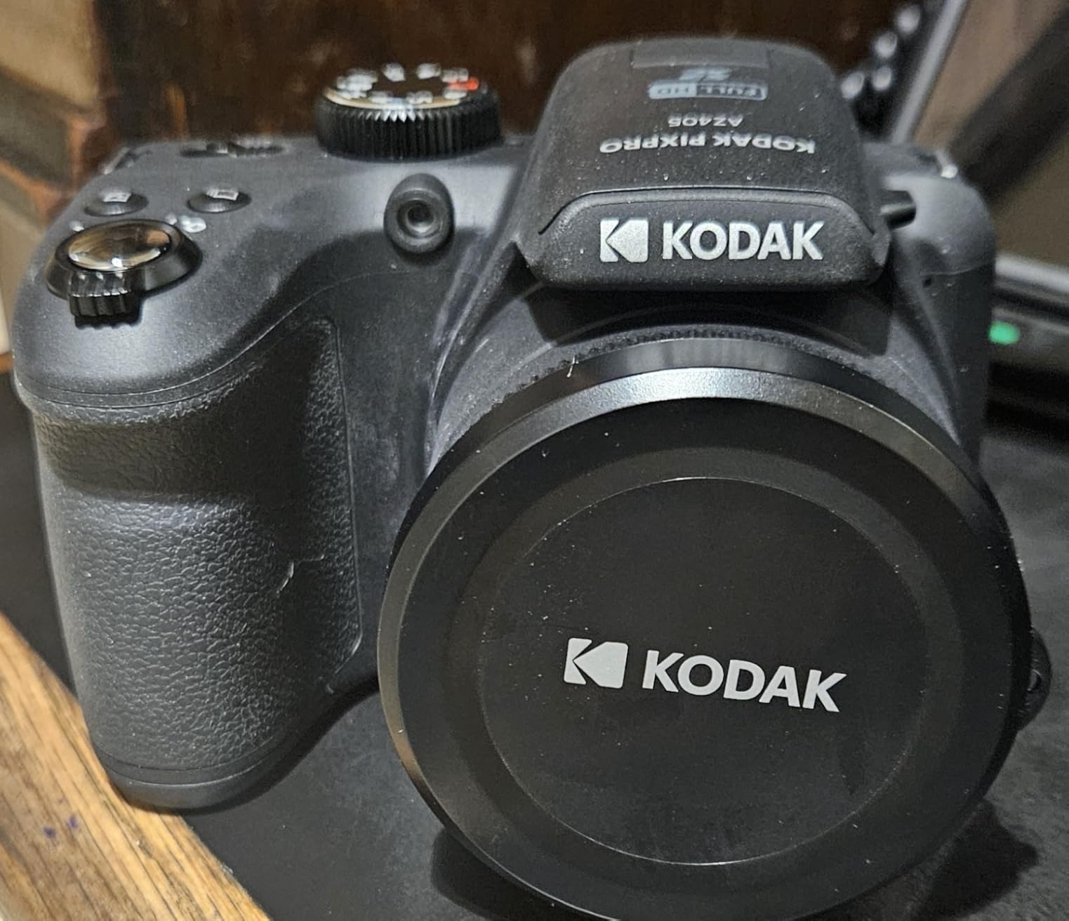 KODAK PIXPRO AZ405-WH 20MP Digital Camera 40X Optical Zoom 24mm Wide Angle Lens Optical Image Stabilization 1080P Full HD Video 3