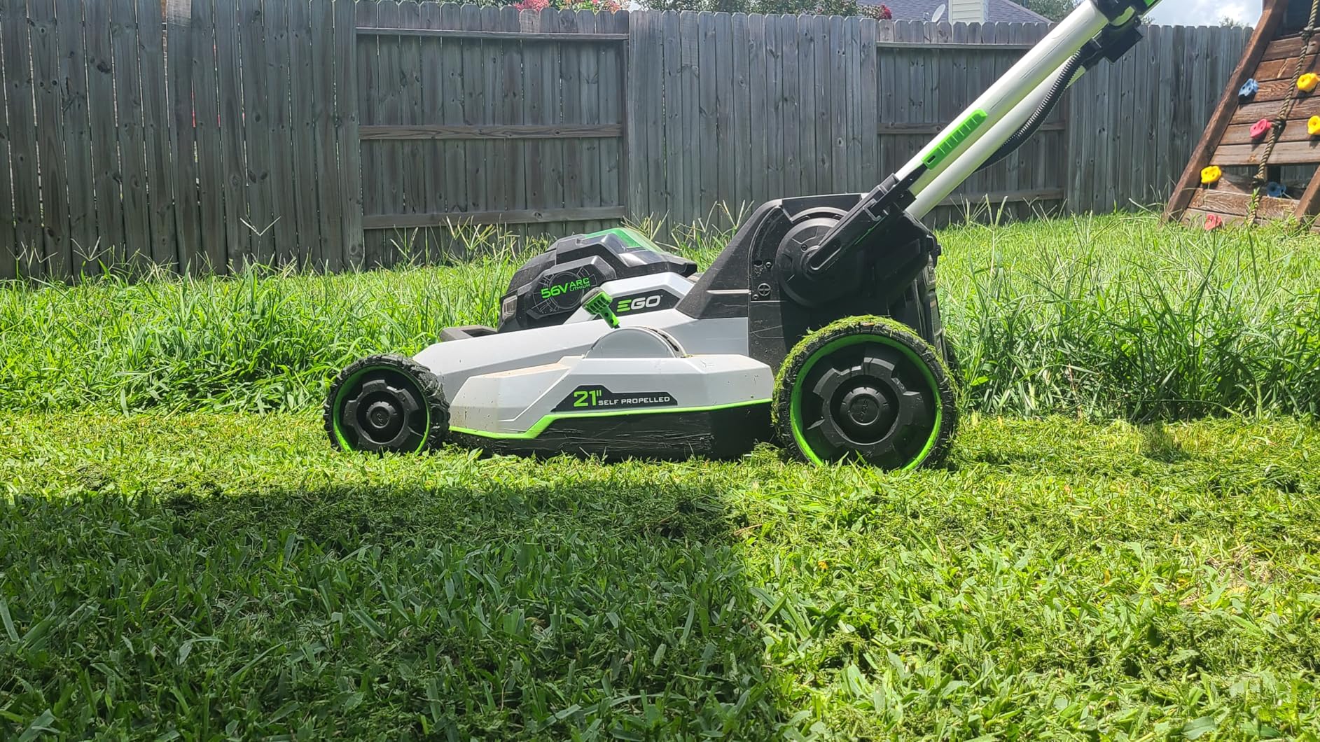 EGO POWER+ Electric Lawn Mower, Self-Propelled Cordless, Includes 56V 6.0Ah Battery And 320W Charger - LM2114SP - Customer Photo 2