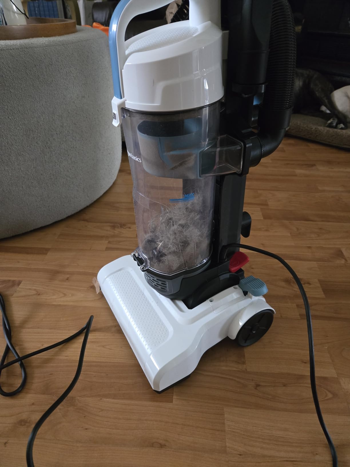 Amazon Basics Upright Bagless Vacuum Cleaner for Carpet and Hard Floors, With Crevice and Upholstery Tools, Detachable Handle, Lightweight (8.4 lbs), 1.7L Dust Cup, 720W, 25ft Cord, Black/White - Customer Photo 1