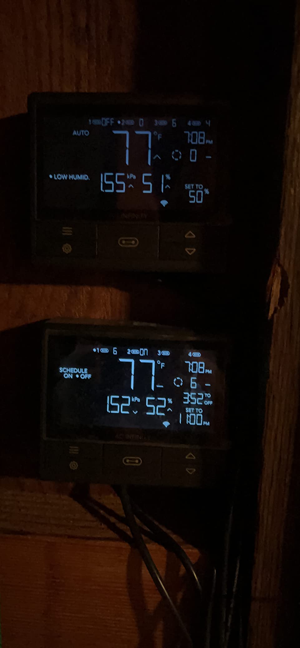 AC Infinity Controller 69 PRO, Smart Environmental Controller with Temperature, Humidity, VPD, Timer, Cycle, Schedule Controls, for Grow Tent Cooling Ventilation Lighting - Customer Photo 4