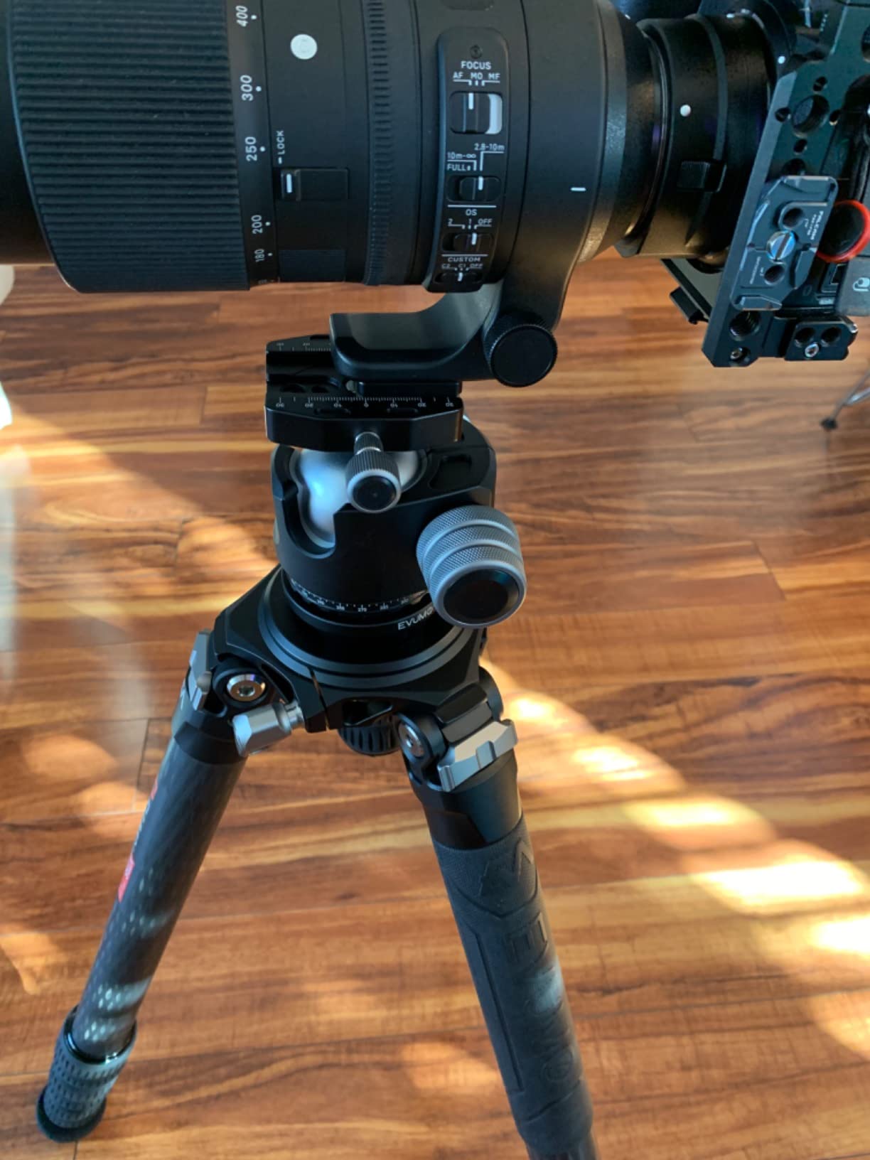Low Profile Ball Head 55mm Tripod Ball Head Panoramic Tripod Head, CNC All Metal Tripod Camera Head for Tripods, WEYLLAN CH55 with Mlok Rail Arca Swiss Quick Release Plate, Max Load 88lbs/40kg - Customer Photo 1