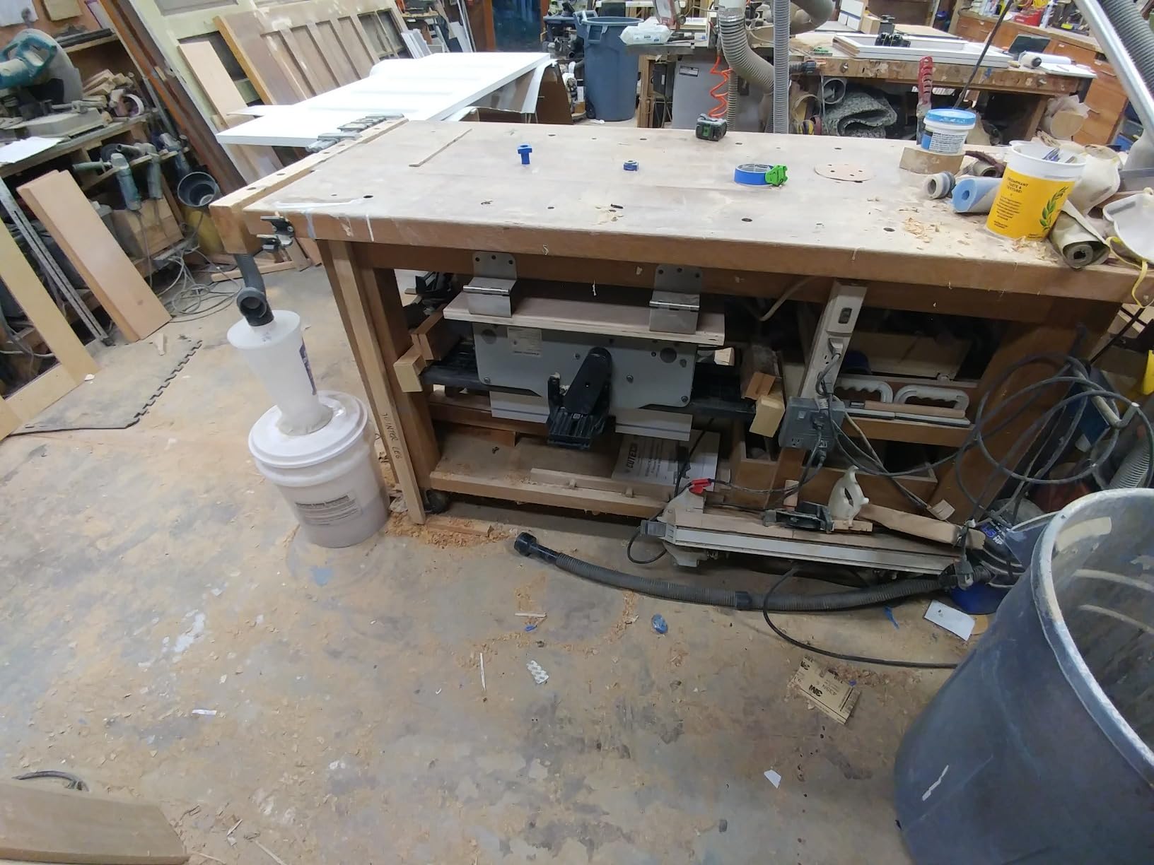 Cutech 40160HB 6-Inch Spiral Cutterhead Benchtop Jointer with Teflon-Coated Aluminum Tables, 12 TC Inserts, 19-5/8 Cutech 40160HB 6-Inch Spiral Cutterhead Benchtop Jointer with Teflon-Coated Aluminum Tables, 12 TC Inserts, 19-5/8