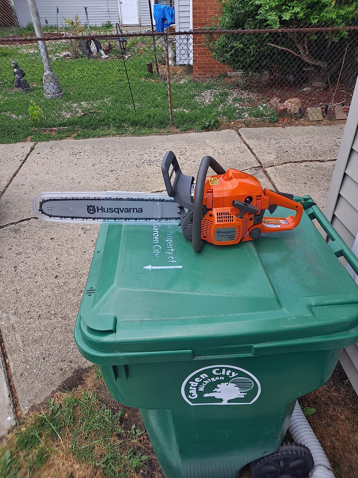 Husqvarna 440 Gas Chainsaw, 40-cc 2.4-HP, 2-Cycle X-Torq Engine, 18 Inch Chainsaw with Smart Start, For Wood Cutting and Tree Trimming - Customer Photo 1