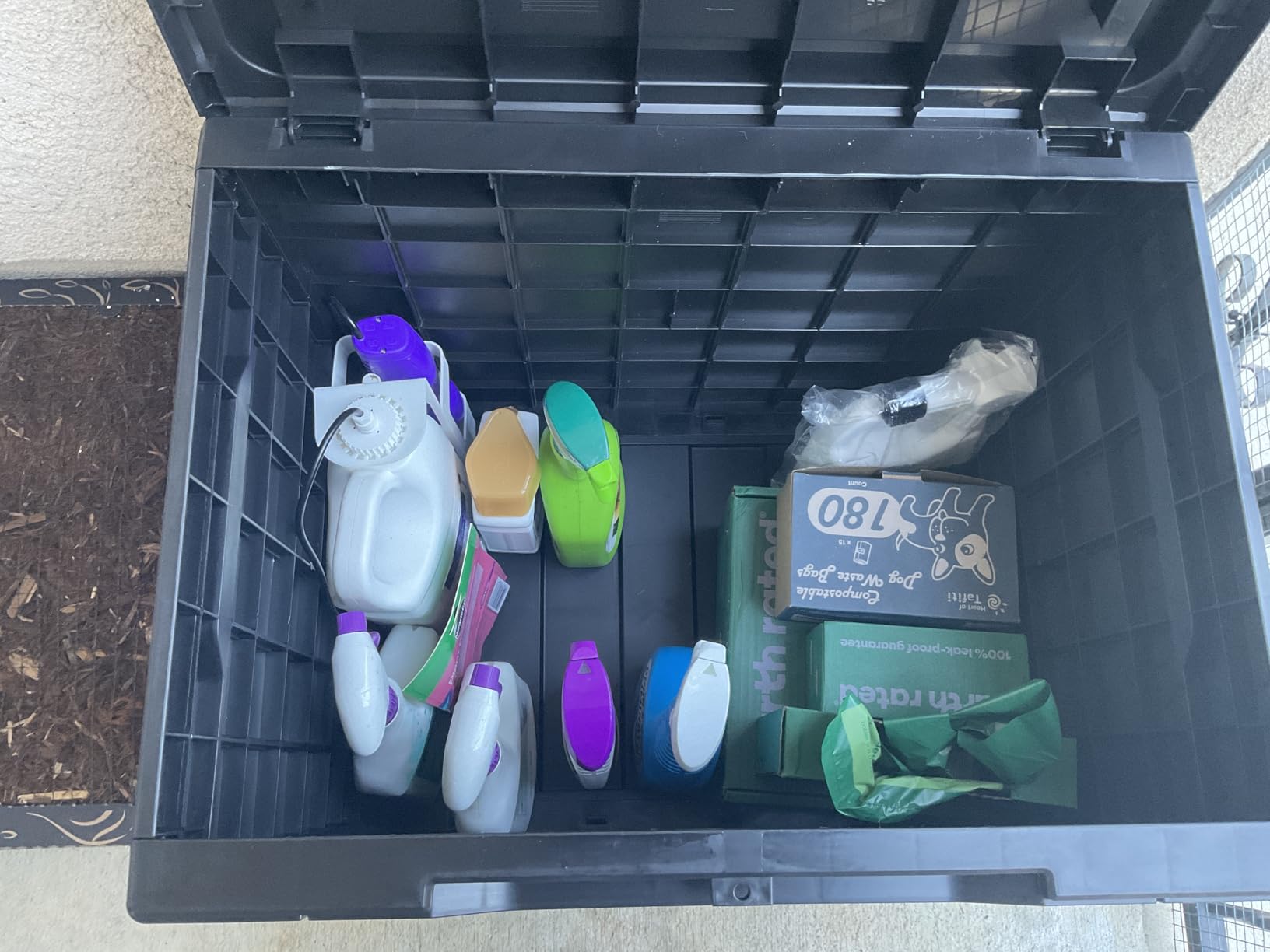 Devoko 30 Gallon Resin Deck Box Waterproof Outdoor Storage Box for Patio Furniture Pool Accessories Indoor Storage for Cushion Garden Tools (30 Gallon, Black) - Customer Photo 2