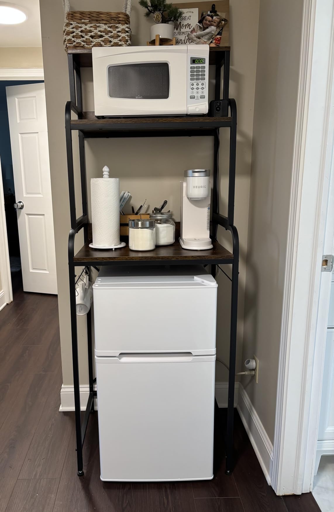 Keurig K-Iced Single Serve Coffee Maker – Brew Over Ice Button, Compact Design, Perfect Holiday Gift for Iced Coffee Lovers, White - Customer Photo 1