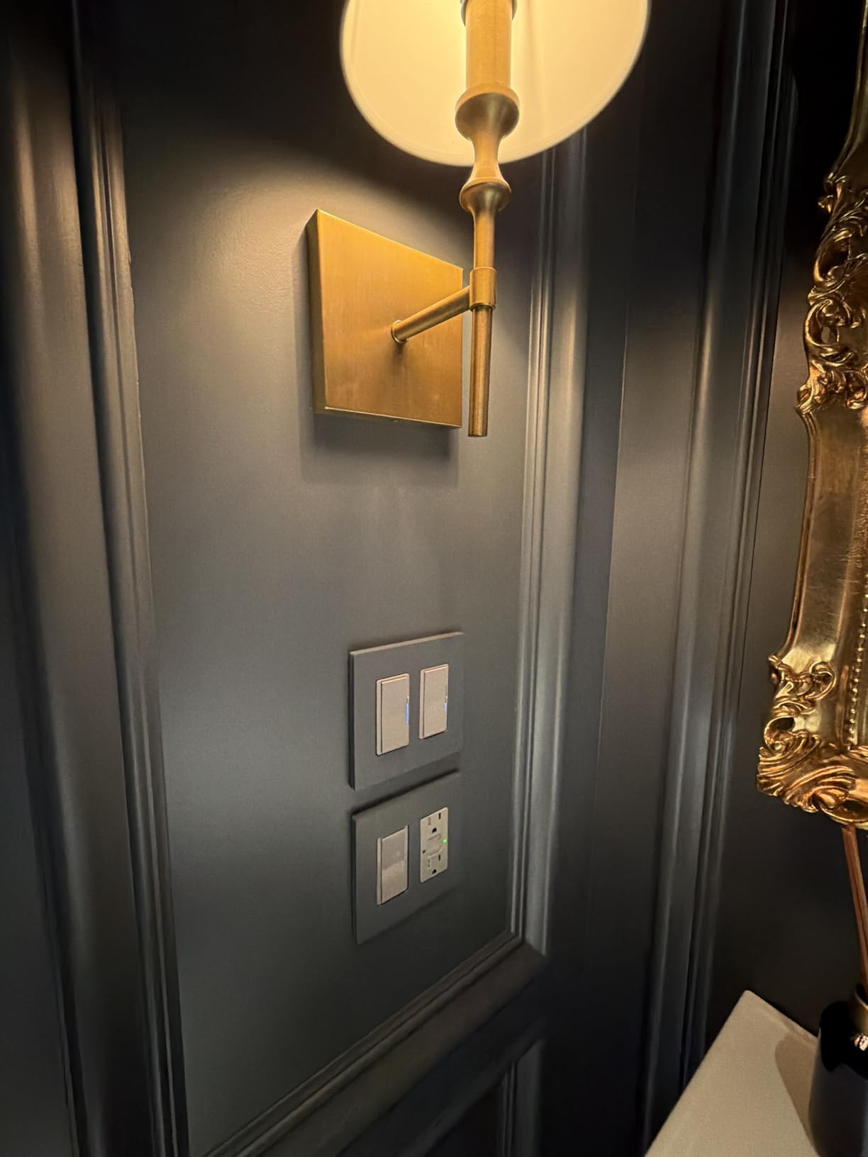 Lutron Claro Smart Light Switch w/ Wall Plate for Caseta Lighting, for LED Lights, Fans, 5 Amp, Single-Pole/3-Way, Neutral Required, DVRFW-5NS-WH-A, White - Customer Photo 1