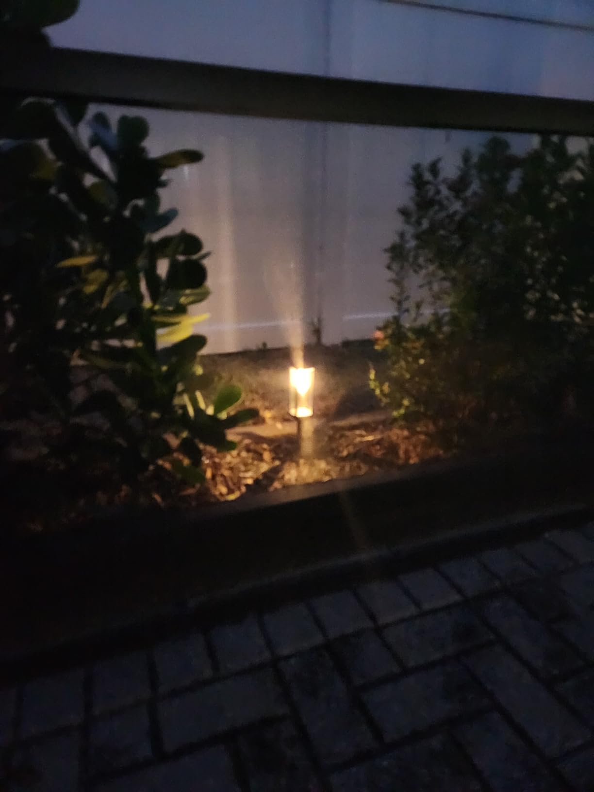 BITPOTT Bright Solar Pathway Lights Outdoor, 8 Pack Solar Powered Garden Lights Waterproof IP65, Auto On/Off Outdoor Light for Lawn Patio Walkway Driveway Decor Landscape Lighting - Customer Photo 1