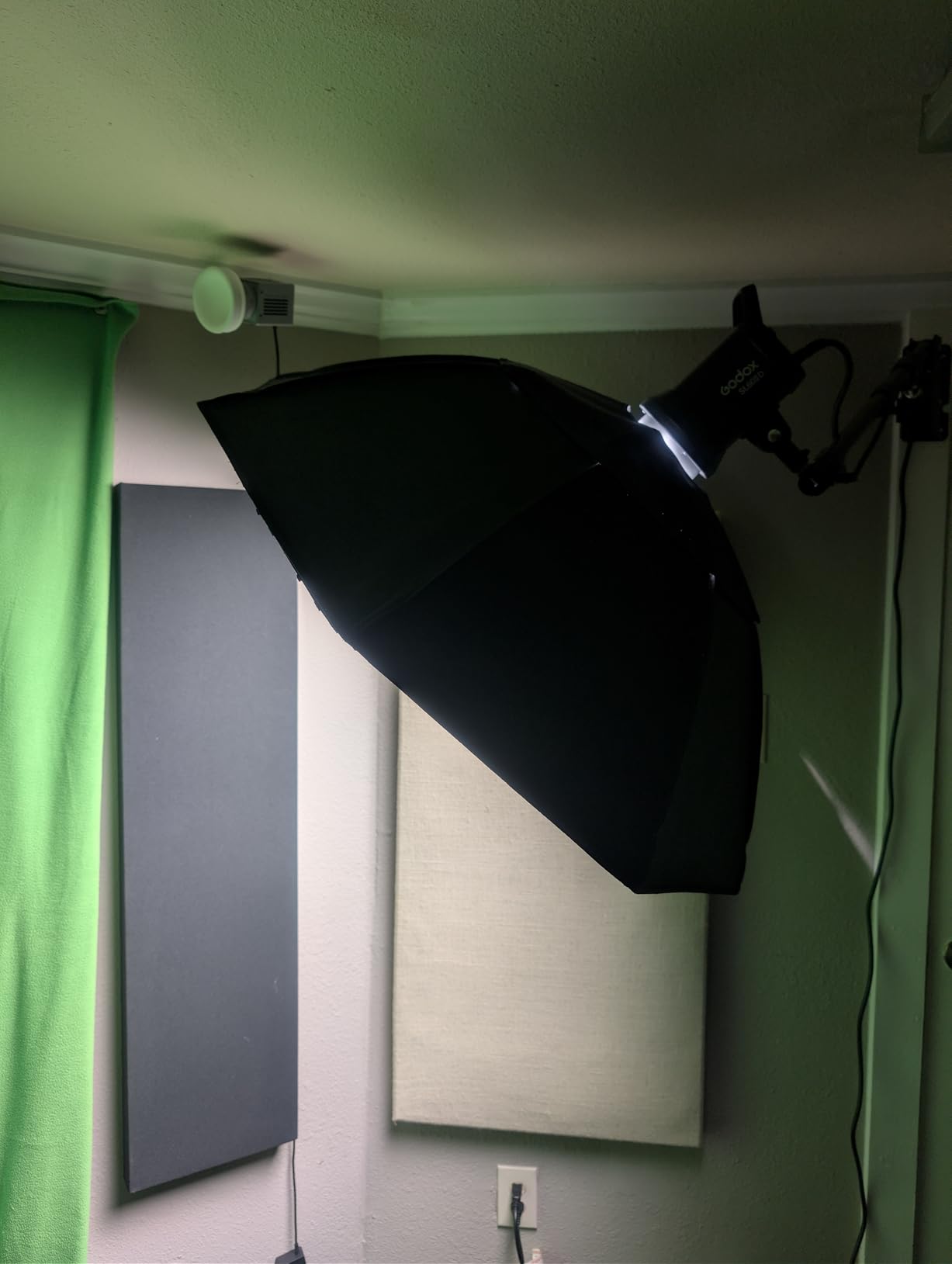 Godox SL60IIBi Bi-Color LED Video Light 75W, 2800K-6500K, CRI96+ TLCI97+, 25100Lux@1m, Bowens Mount LED Continuous Output Light w/11 FX Effects, APP/2.4G Wireless Control, Dimmiable Brightness Customer Review Godox SL60IIBi Bi-Color LED Video Light 75W, 2800K-6500K, CRI96+ TLCI97+, 25100Lux@1m, Bowens Mount LED Continuous Output Light w/11 FX Effects, APP/2.4G Wireless Control, Dimmiable Brightness - Customer Photo 1