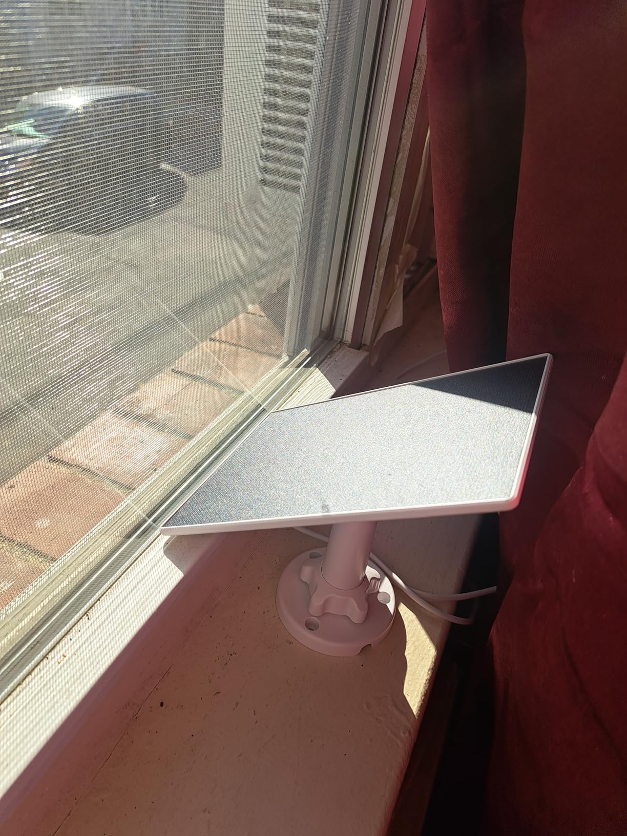 aosu 2K Solar Camera Outdoor Wireless, Cameras for Home Security, WiFi Camera for Home Surveillance with Spotlight Color Night Vision, PIR/AI Motion Detection, 2-Way Talk, IP66 Waterproof - Customer Photo 2