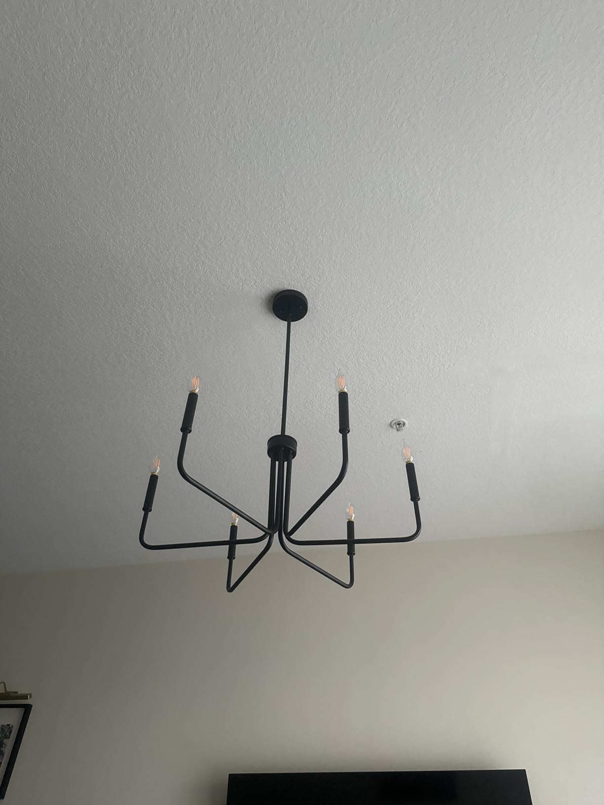 Black Chandelier, 6-Light Farmhouse Chandelier for Dining Room Lighting Fixtures Hanging, Dining Light Fixtures Industrial Modern Chandelier for Bedroom, Foyer, Hall, Kitchen, Living Room and Entryway - Customer Photo 1