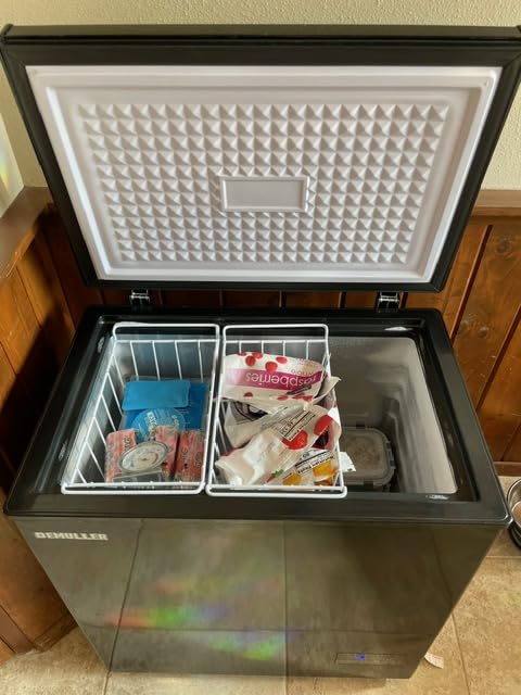 Chest Freezer 5.0Cubic Feet Deep Freezer Freestanding Freezers with 2 Removable Stainless Steel Basket, Mini Freezer Top Open Door Compact Freezer with Electronic Control 41F to -15FBLACK - Customer Photo 2