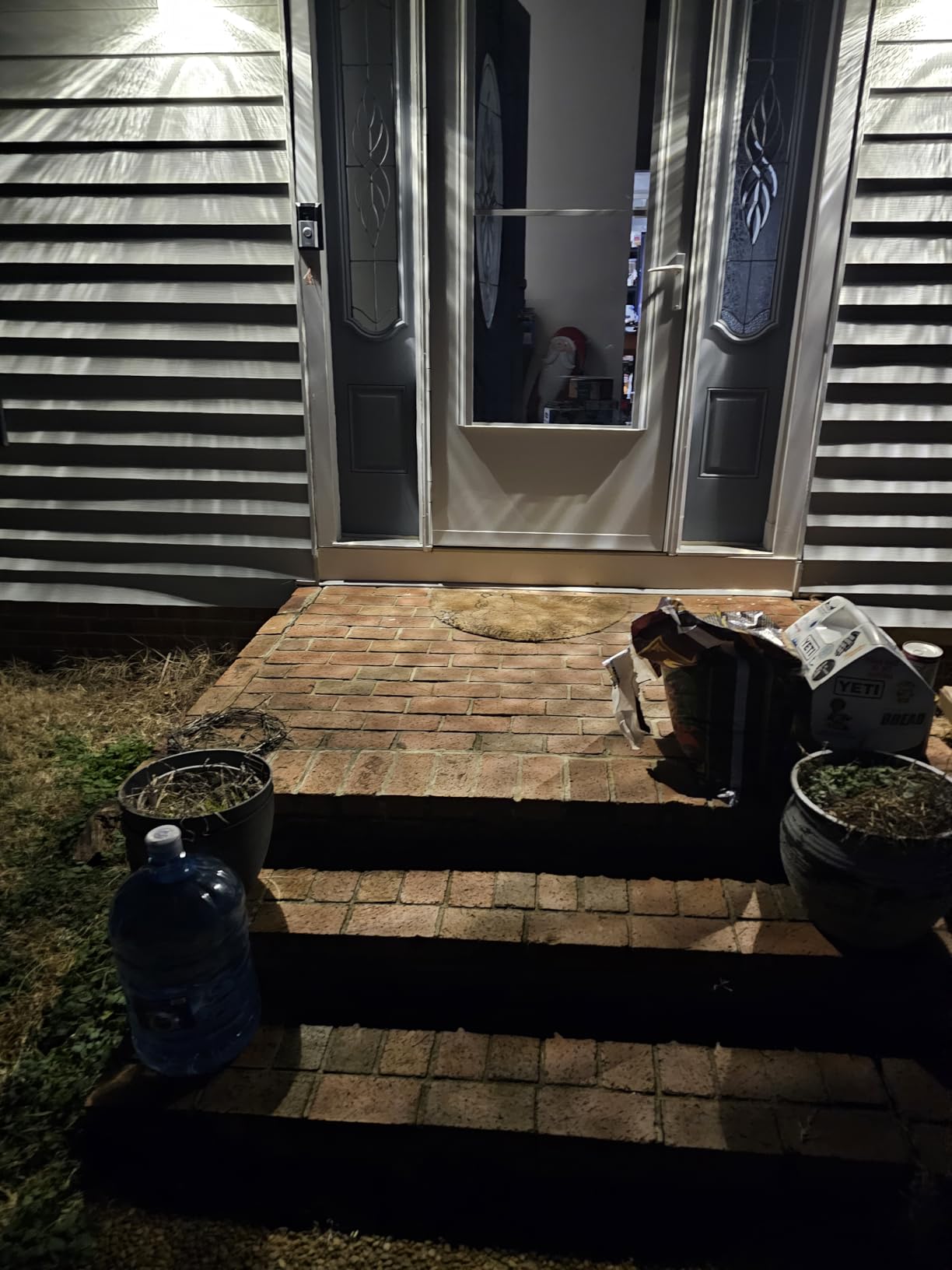 Ring Battery Doorbell (newest model), Home or business security with Head-to-Toe video, Live View with Two-Way Talk, and Motion Detection & Alerts, Venetian Bronze - Customer Photo 1