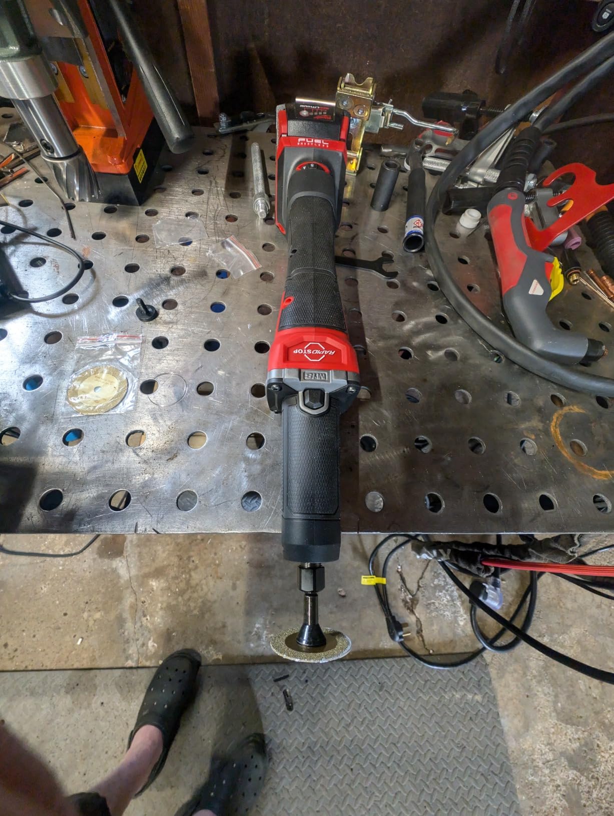 Milwaukee M18 FUEL Variable Speed, Braking Die Grinder, Paddle Switch w/ONE-KEY - No Battery, No Charger, Bare Tool Only Customer Review Milwaukee M18 FUEL Variable Speed, Braking Die Grinder, Paddle Switch w/ONE-KEY - No Battery, No Charger, Bare Tool Only - Customer Photo 1
