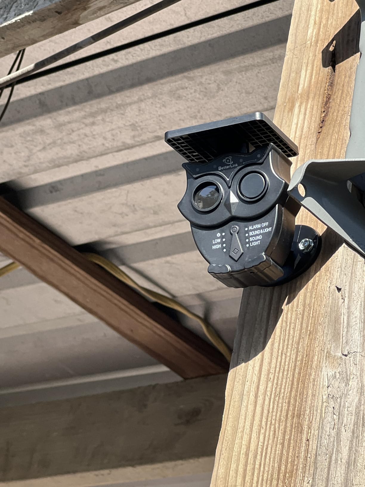 Solar Wireless Driveway Alarm System - 1/2 Mile Range IP65 Weatherproof with 120dB Siren and Security Light - Customer Photo 1