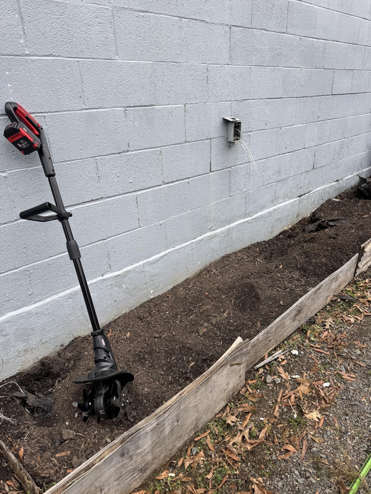 MZK 20V Cordless Tiller Cultivator with Steel Tines,8-inch Wide Battery Powered Garden Cultivator, 360RPM Electric Tiller for Lawn/Gardening/Soil Cultivation(2 * 2AH Battery&Charger Included),TC08D01 - Customer Photo 2