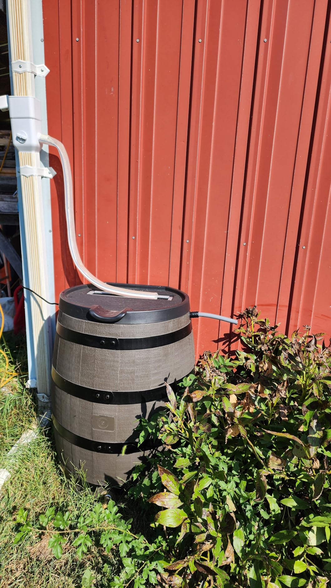 RTS Home Accents Premium 55-Gallon Rain Barrel with Removable Lid, Flat Back Rain Water Collection Barrel, Woodgrain with Black Stripes - Customer Photo 1