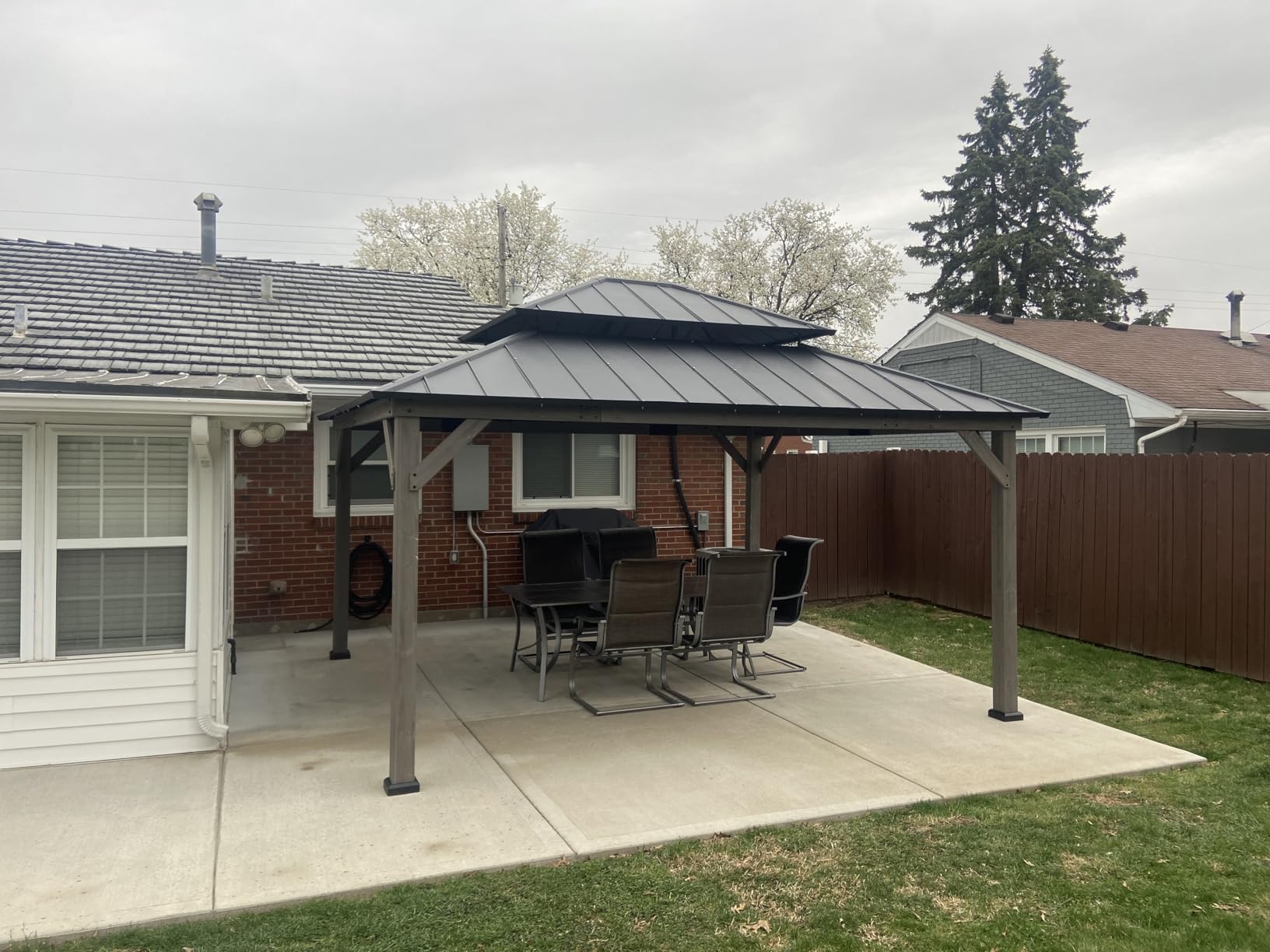 SUNJOY 12 x 20 ft. Wood Gazebo, Outdoor Patio Cedar Framed Steel Hardtop Gazebo with 2-Tier Metal Roof, Suitable for Patios, Lawn and Backyard, Matte Black Roof + Gray Wood Frame - Customer Photo 2