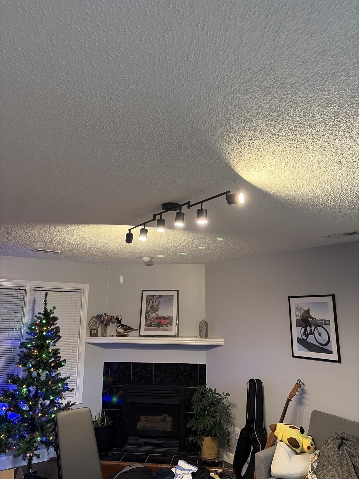 BoostArea LED 4 Light Track Lighting Kit, Black 4 Way Ceiling Spot Lighting, Flexibly Rotatable Light Head for Kitchen, Living Room, Bedroom, Bulb Not Included - Customer Photo 2