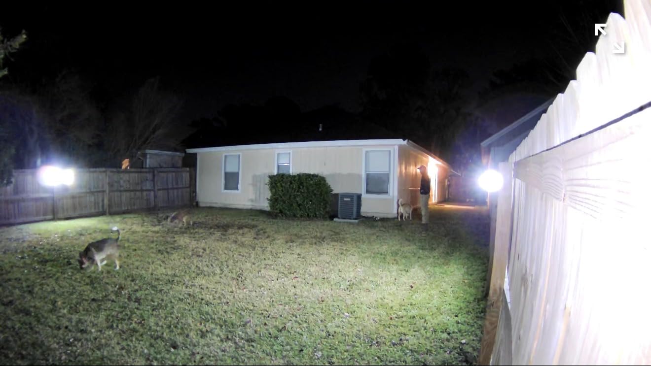 Arlo Essential Security Camera 2K |Outdoor - Indoor | 2nd Gen | Wireless with Spotlight, 2-Way Audio, Color Night Vision, Live Stream, Motion Activation, Real Time Notifications, Wide Angle - Customer Photo 2