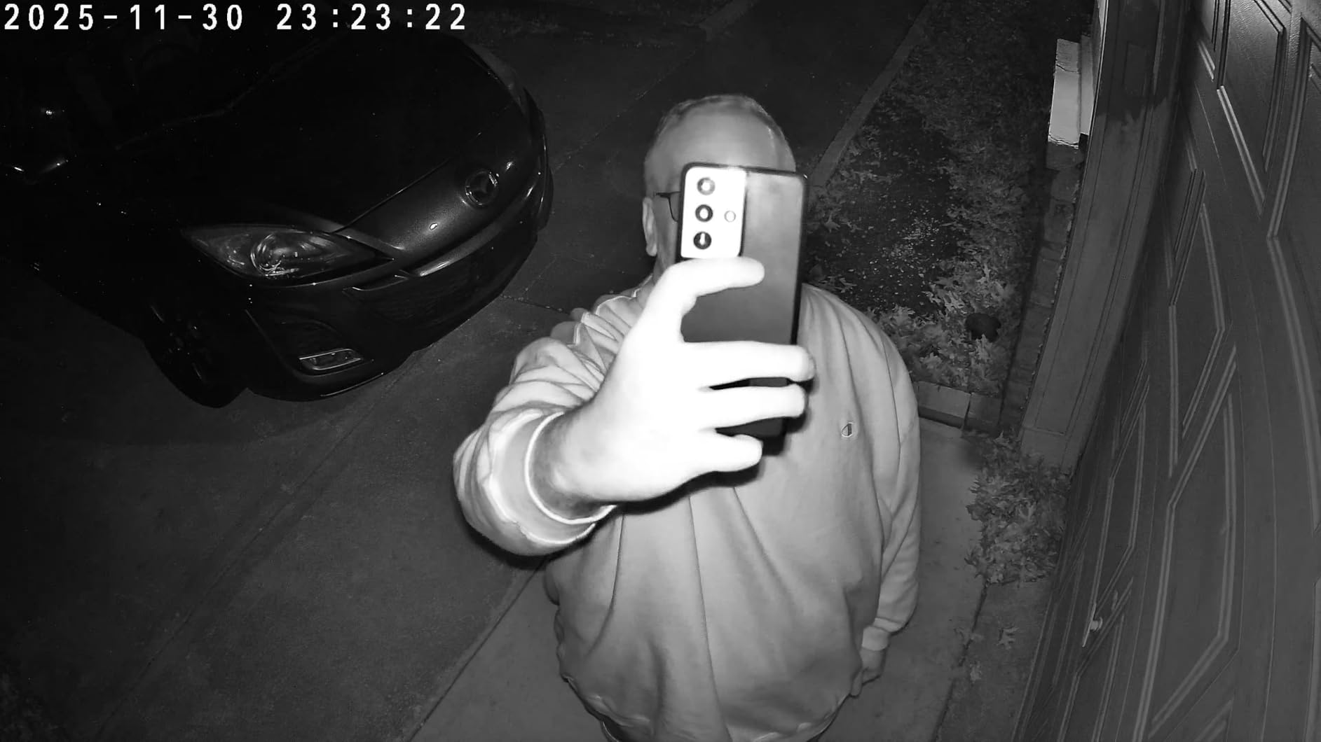 TP-Link Tapo 2K QHD Outdoor Pan/Tilt Wi-Fi Security Camera, 360° View, Motion Tracking, Color Night Vision, Free Person/Vehicle/Motion Detection, Cloud & SD Card Storage, 24/7 Recording, Tapo C520WS - Customer Photo 2