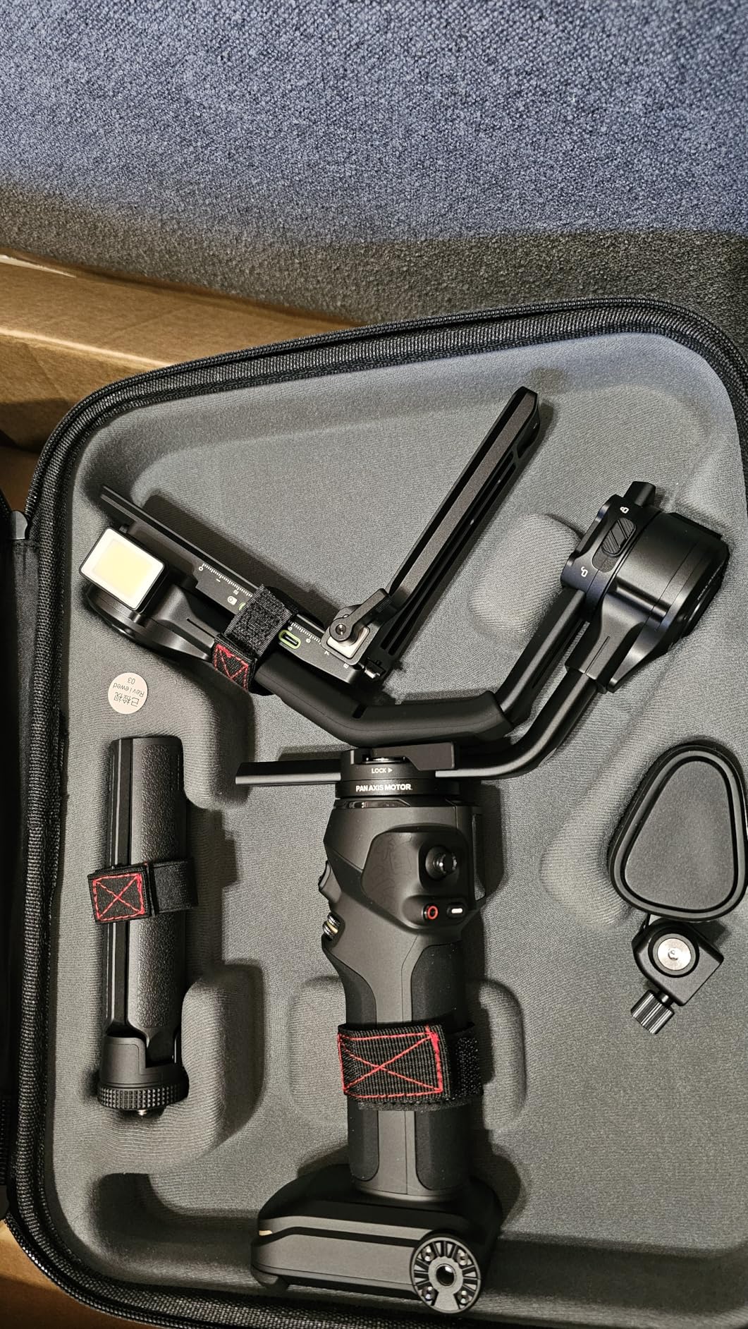 Zhiyun Crane 4, 3-Axis Gimbal Stabilizer for DSLR and Mirrorless Camera, Fill Light, PD Fast Charge Customer Review Zhiyun Crane 4, 3-Axis Gimbal Stabilizer for DSLR and Mirrorless Camera, Fill Light, PD Fast Charge - Customer Photo 1