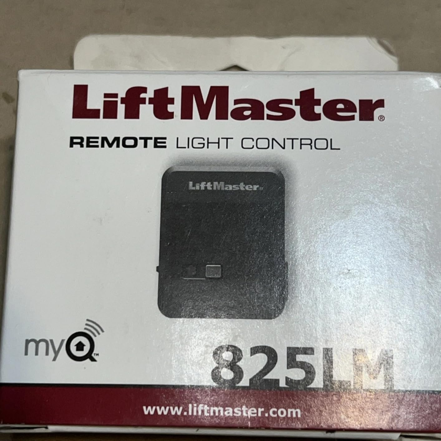 CHAMBERLAIN RJO101MC Ultra-Quiet Wall Mounted with Battery Backup and LED Lighting Garage Door Opener, 36 pounds, Black - Customer Photo 2