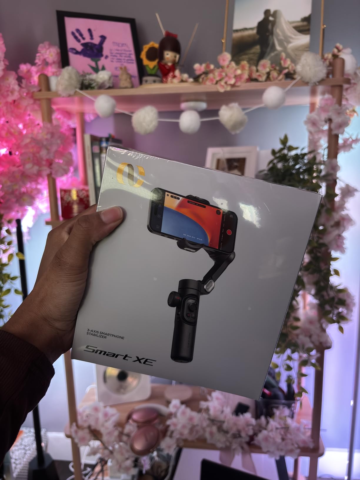AOCHUAN Phone Gimbal Stabilizer 3-Axis Smartphone Foldable Handheld Gimbal for iPhone with Focus Wheel TikTok YouTube Vlog Stabilizer for iPhone16 15 14 13 12 Pro Max Android-Smart XE - Customer Photo 1